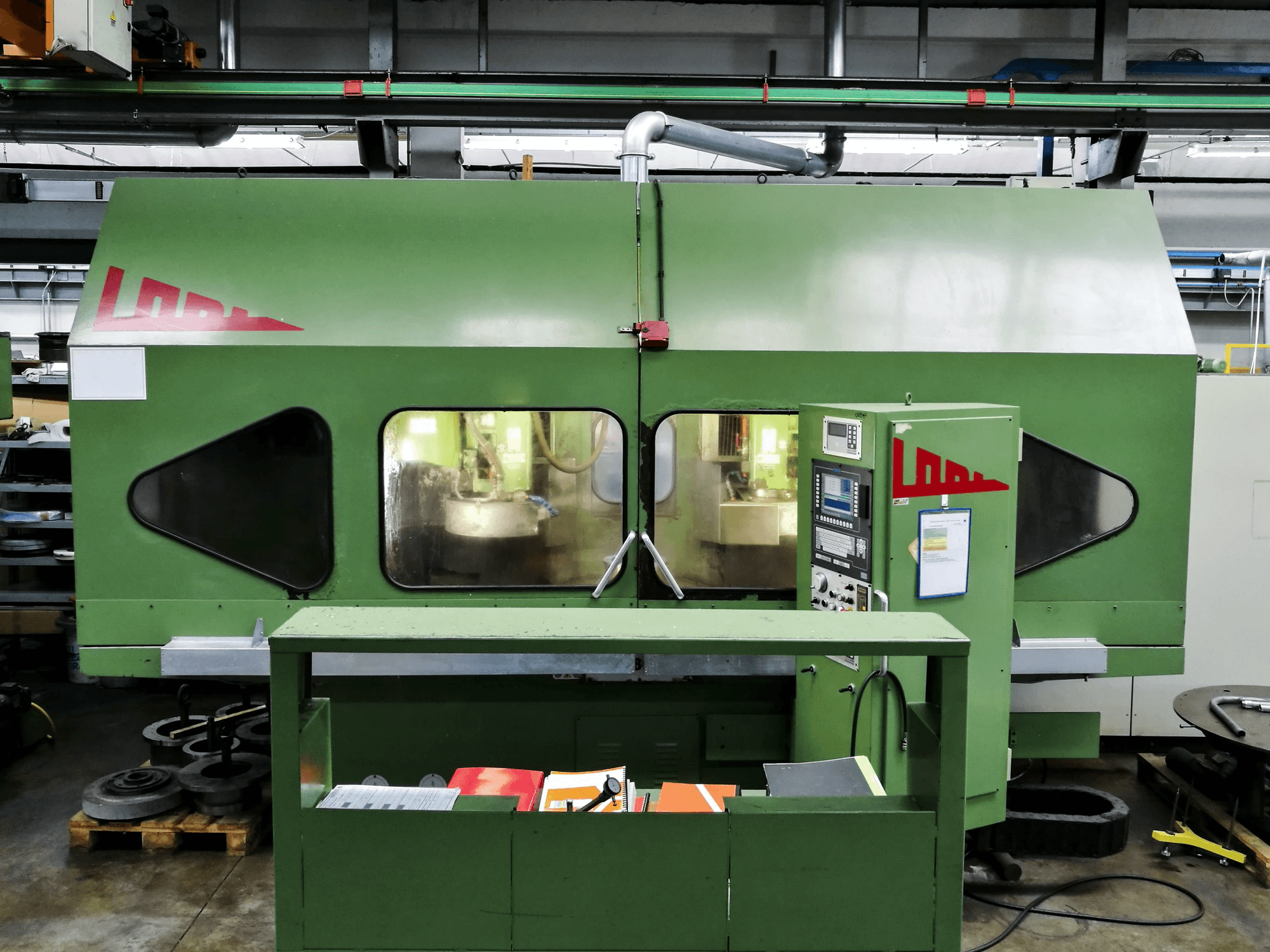 Vista Frontal da Lodi RTR S800 CNC máquina