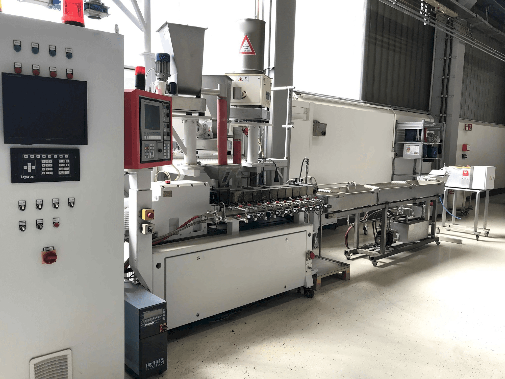 Vista Frontal da Leistriz ZSE 27/GL-44D máquina