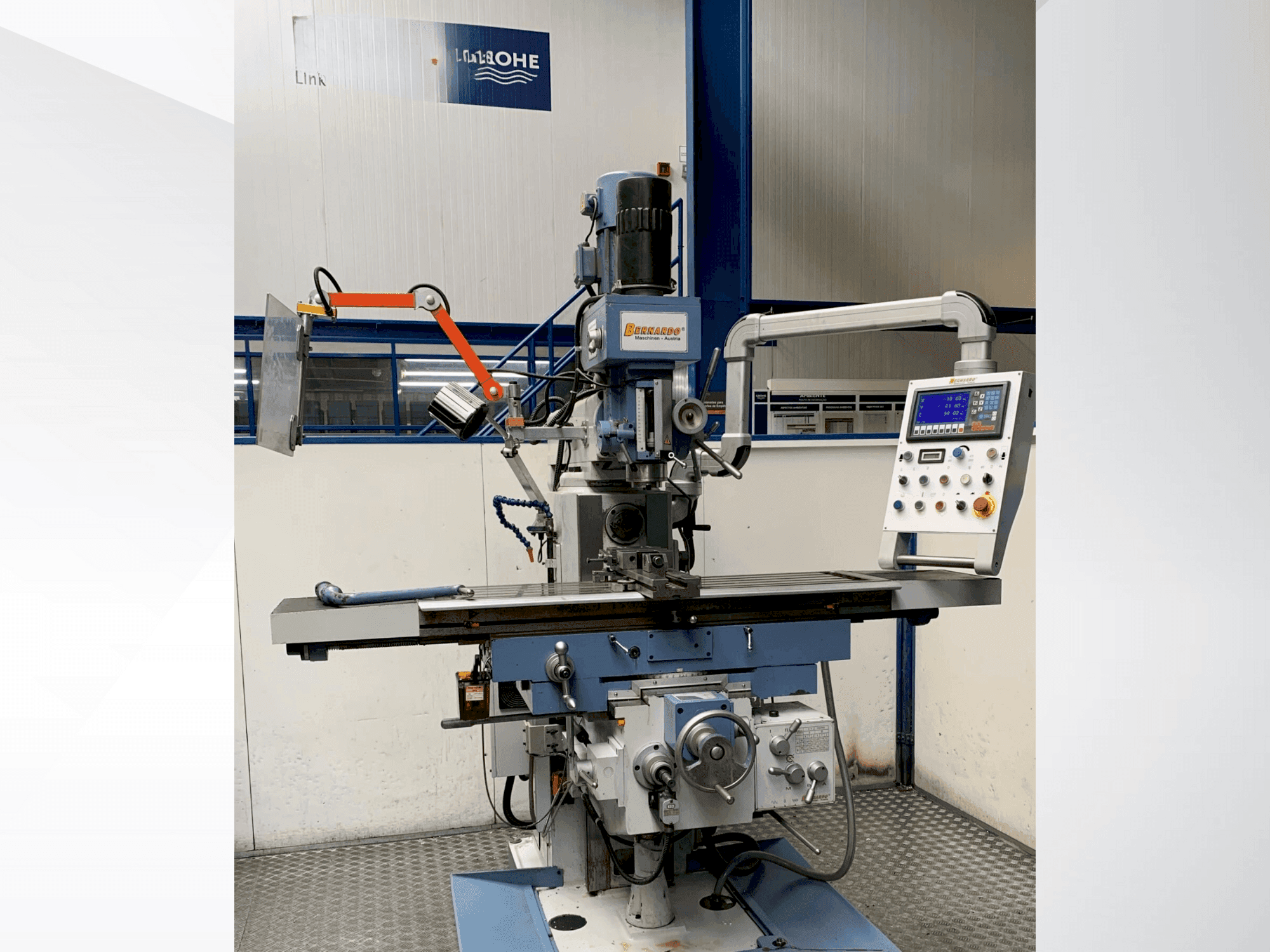 Vista Frontal da Bernardo UWF 95 N máquina