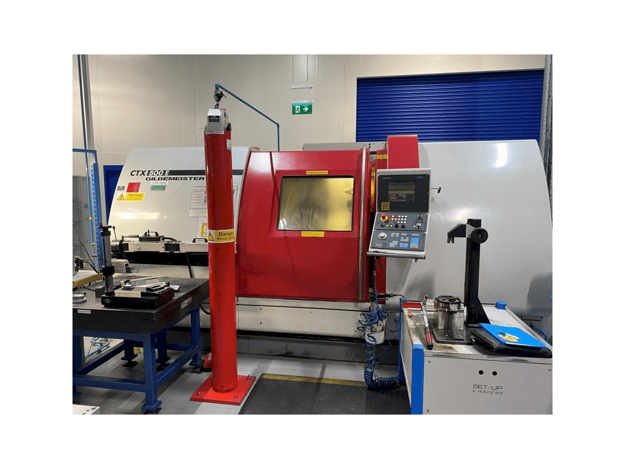 Vista Frontal da Gildemeister CTX-500 E máquina