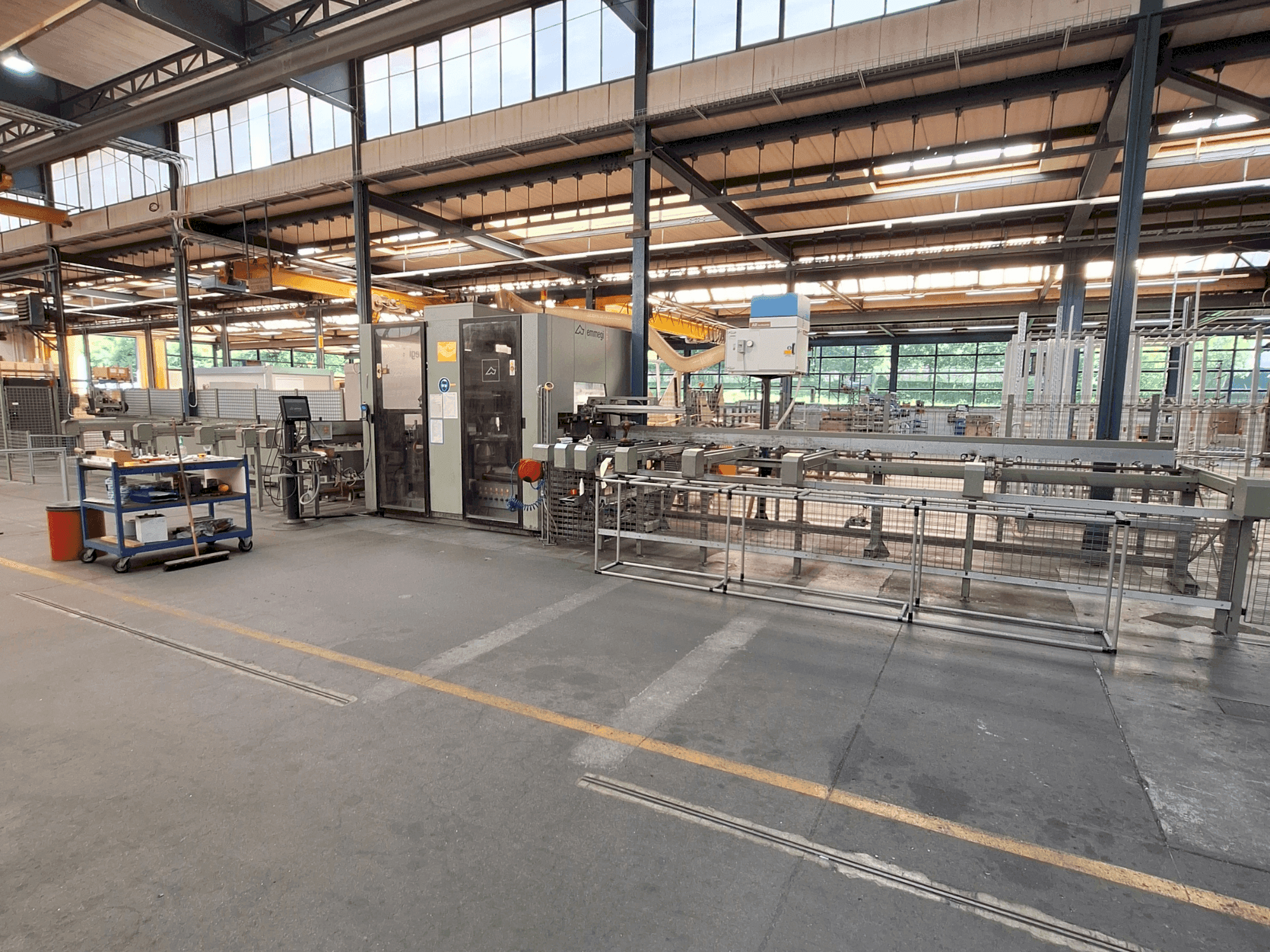 Vista Frontal da Emmegi Quadra L1 máquina