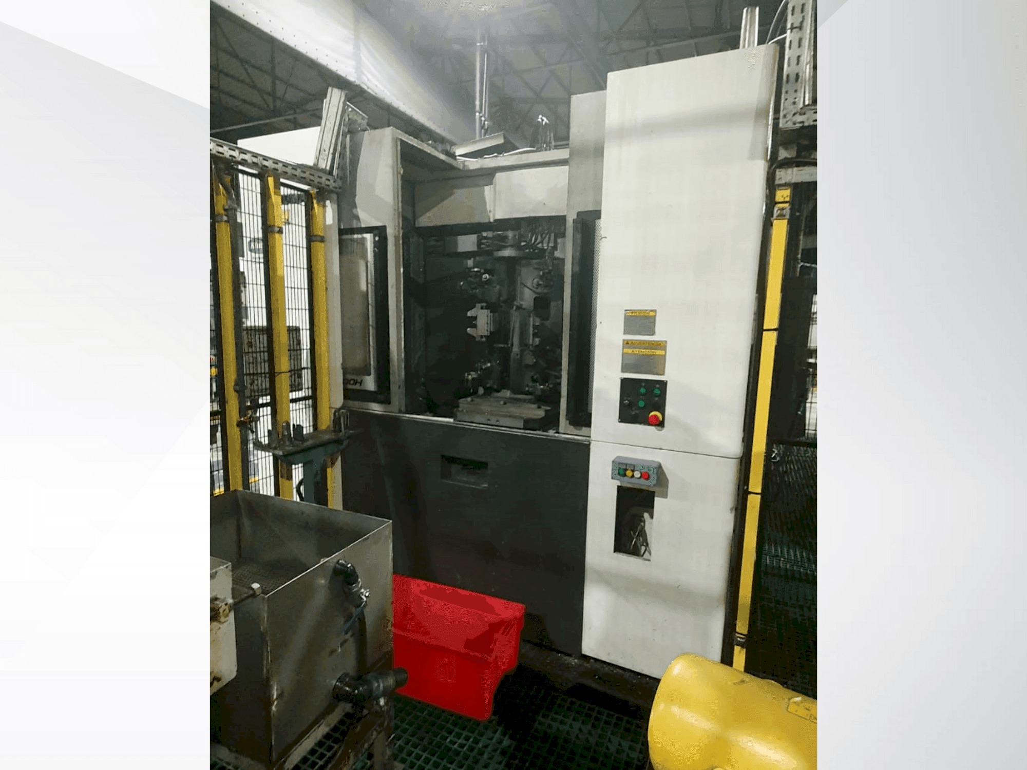 Vista Frontal da Okuma MB-5000H máquina