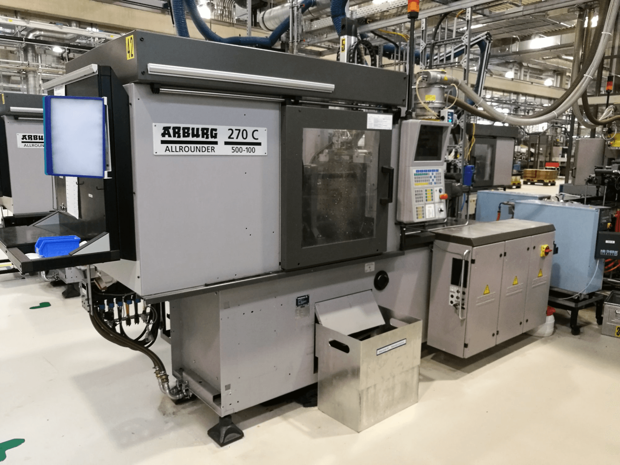 Vista Esquerda da Arburg 270C 500-100 máquina