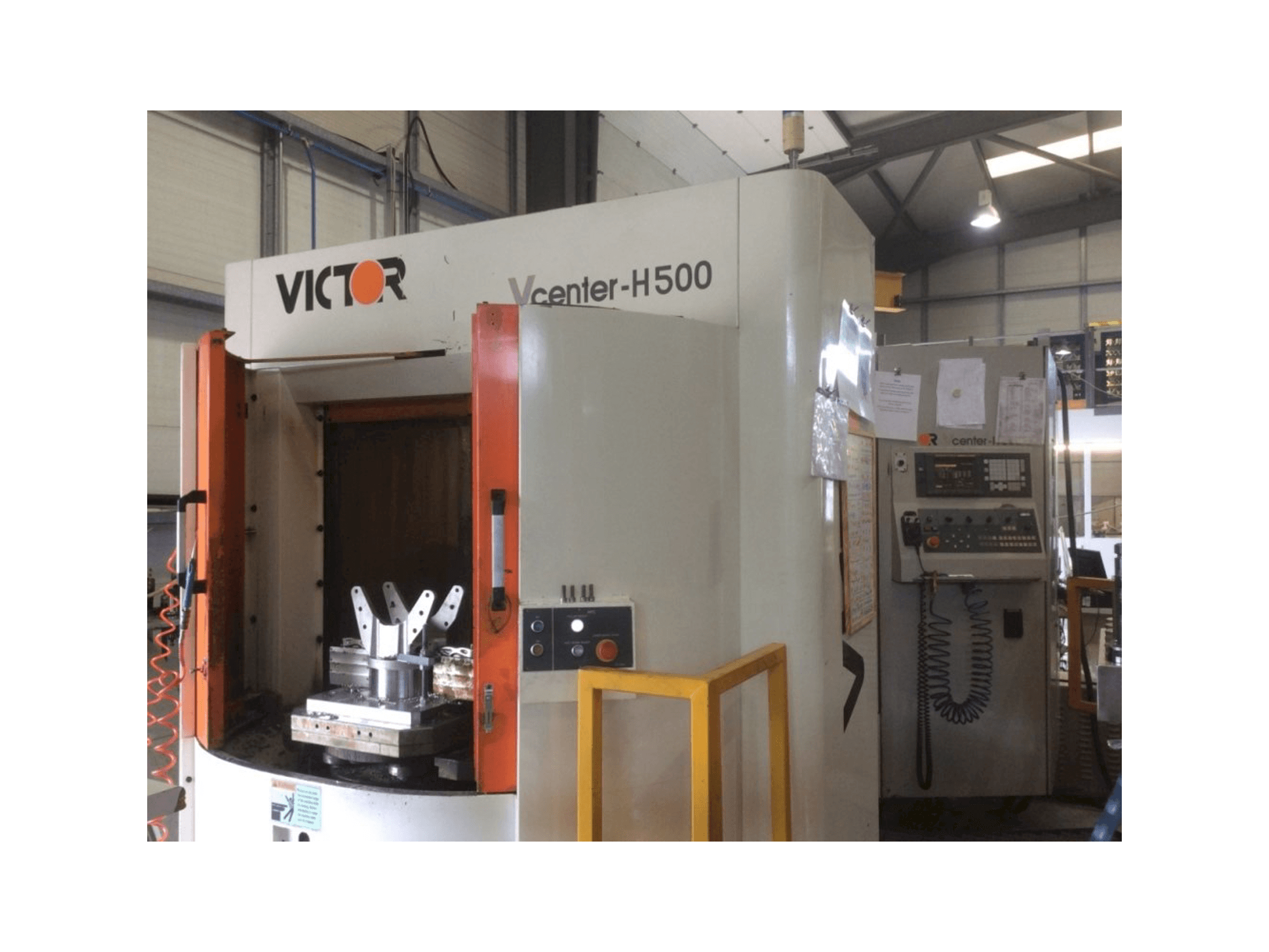 Vista Frontal da Victor H 500 máquina