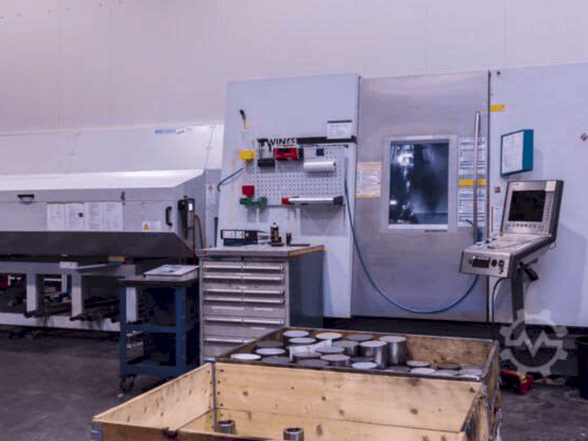 Vista Frontal da DMG Gildemeister Twin 65 (2004) máquina