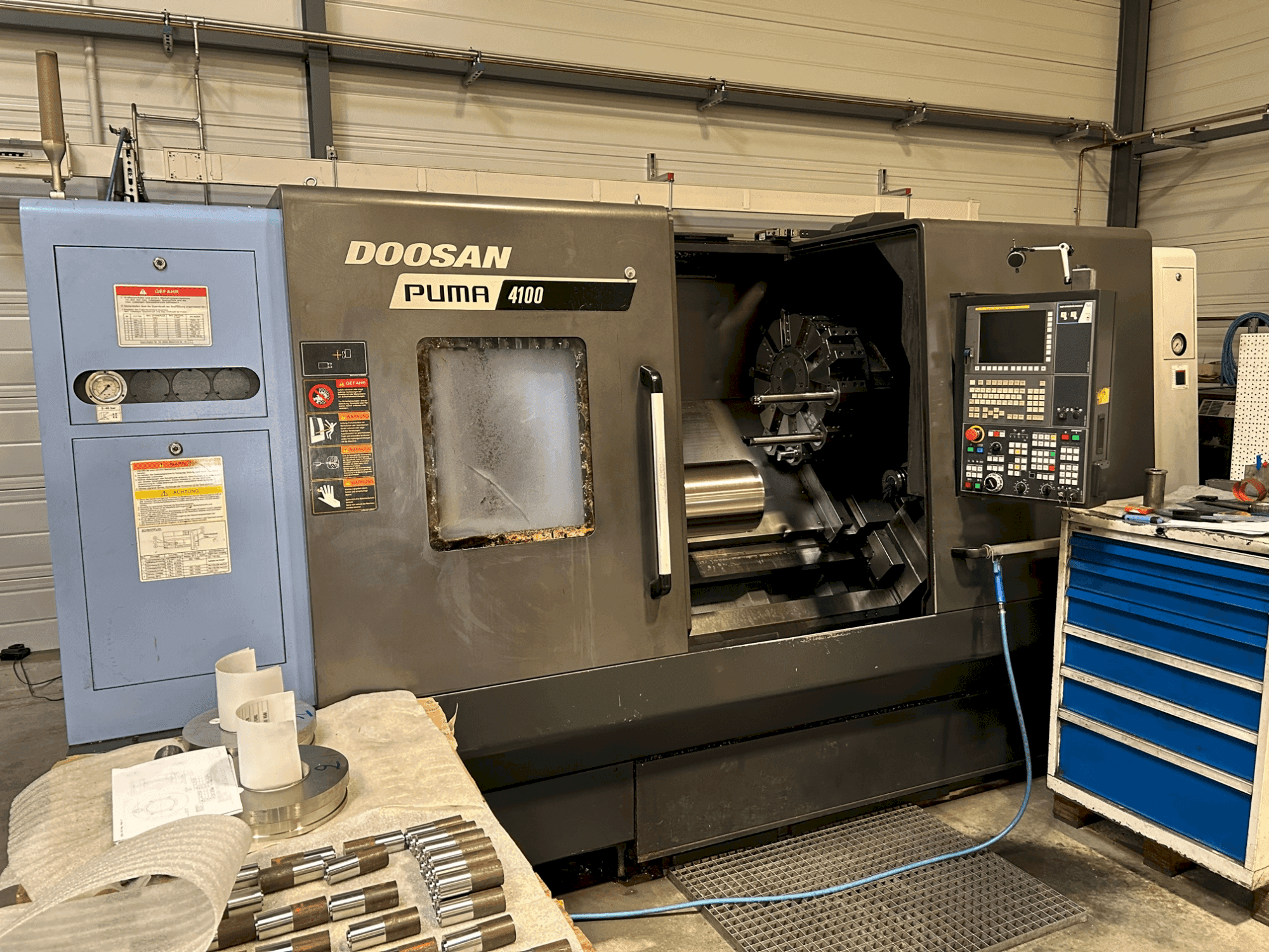 Vista Frontal da DOOSAN PUMA 4100B máquina
