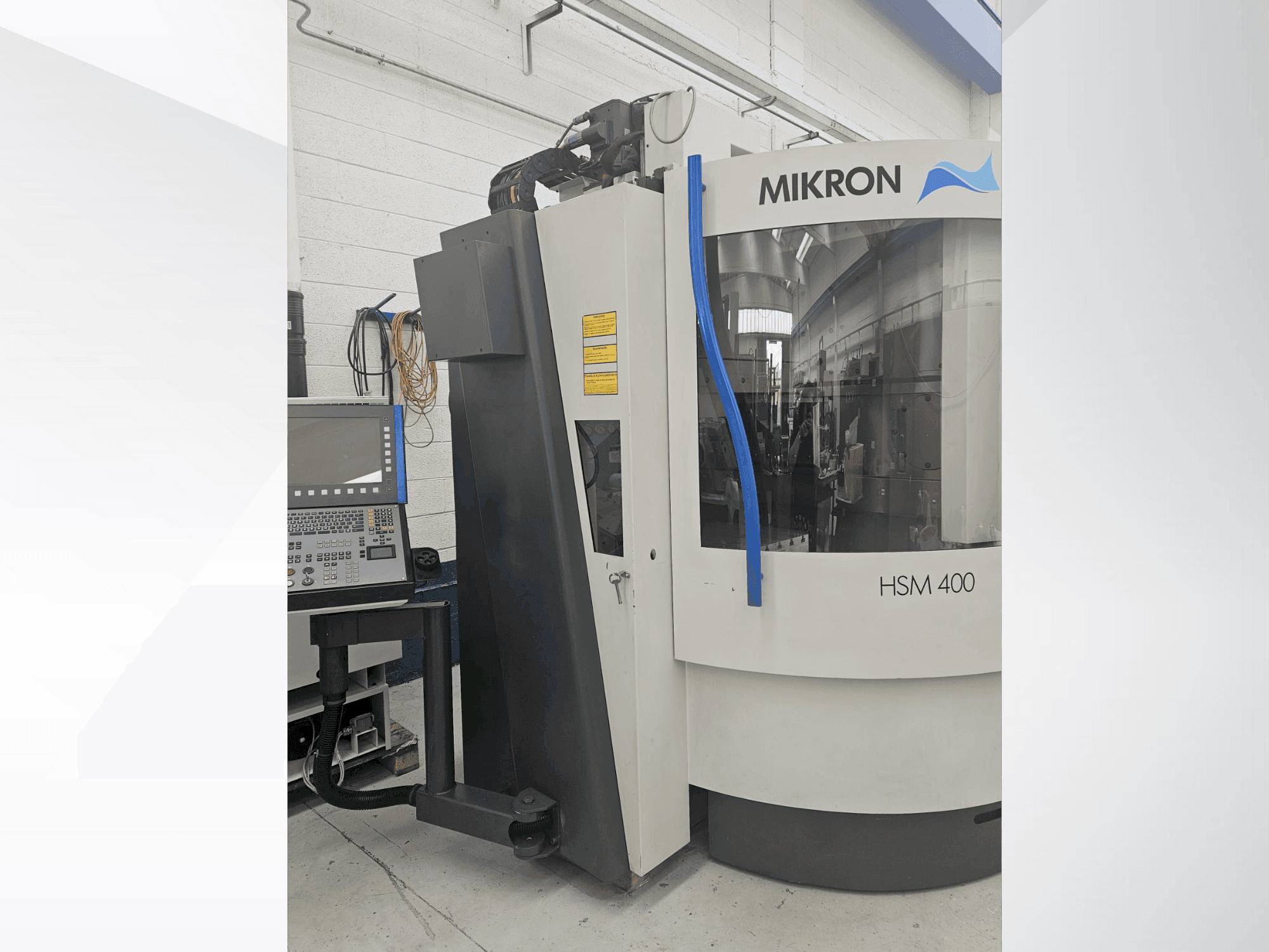 Vista Frontal da MIKRON HSM 400 máquina