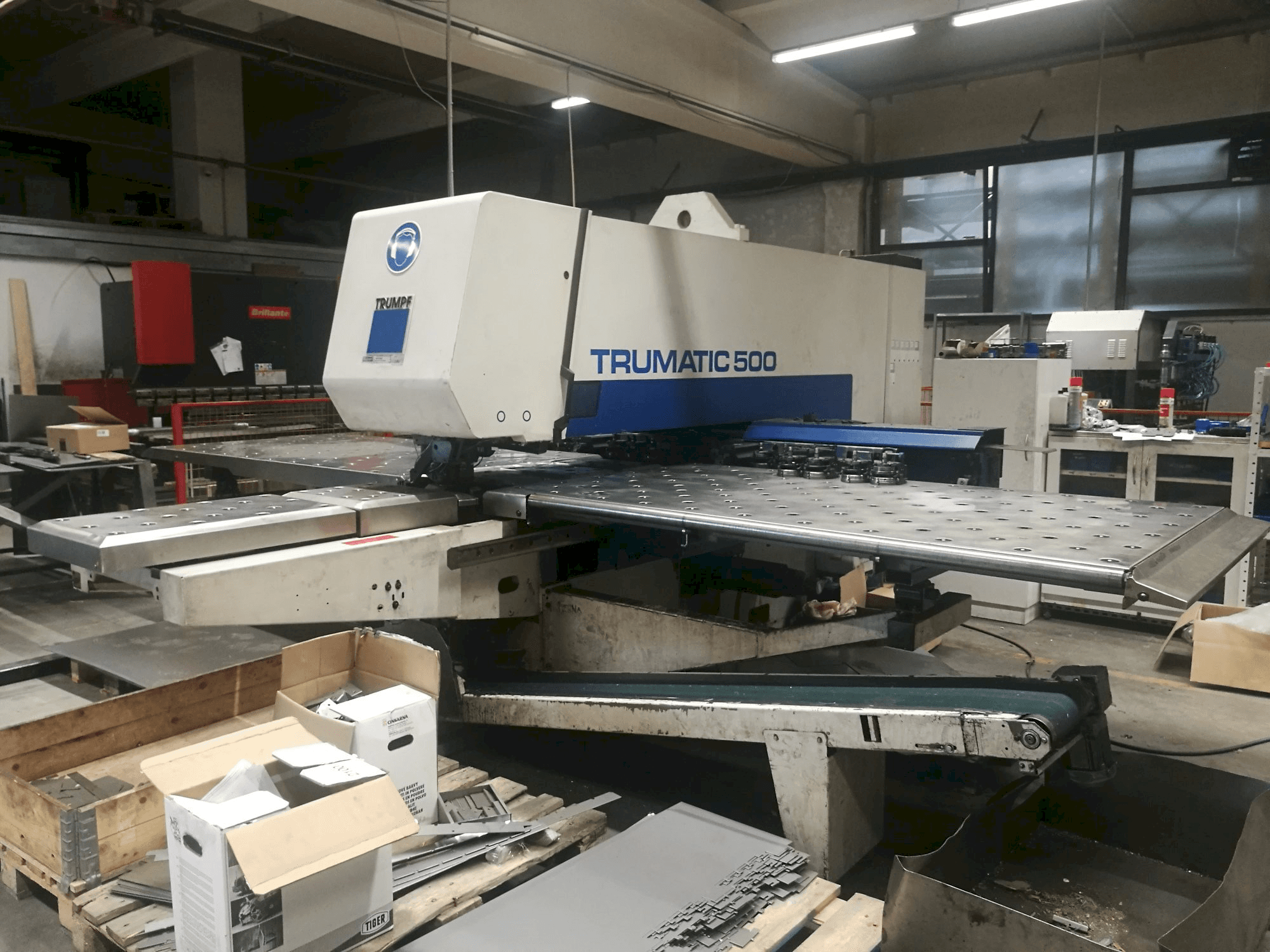 Vista Frontal da Trumpf Trumatic 500 máquina