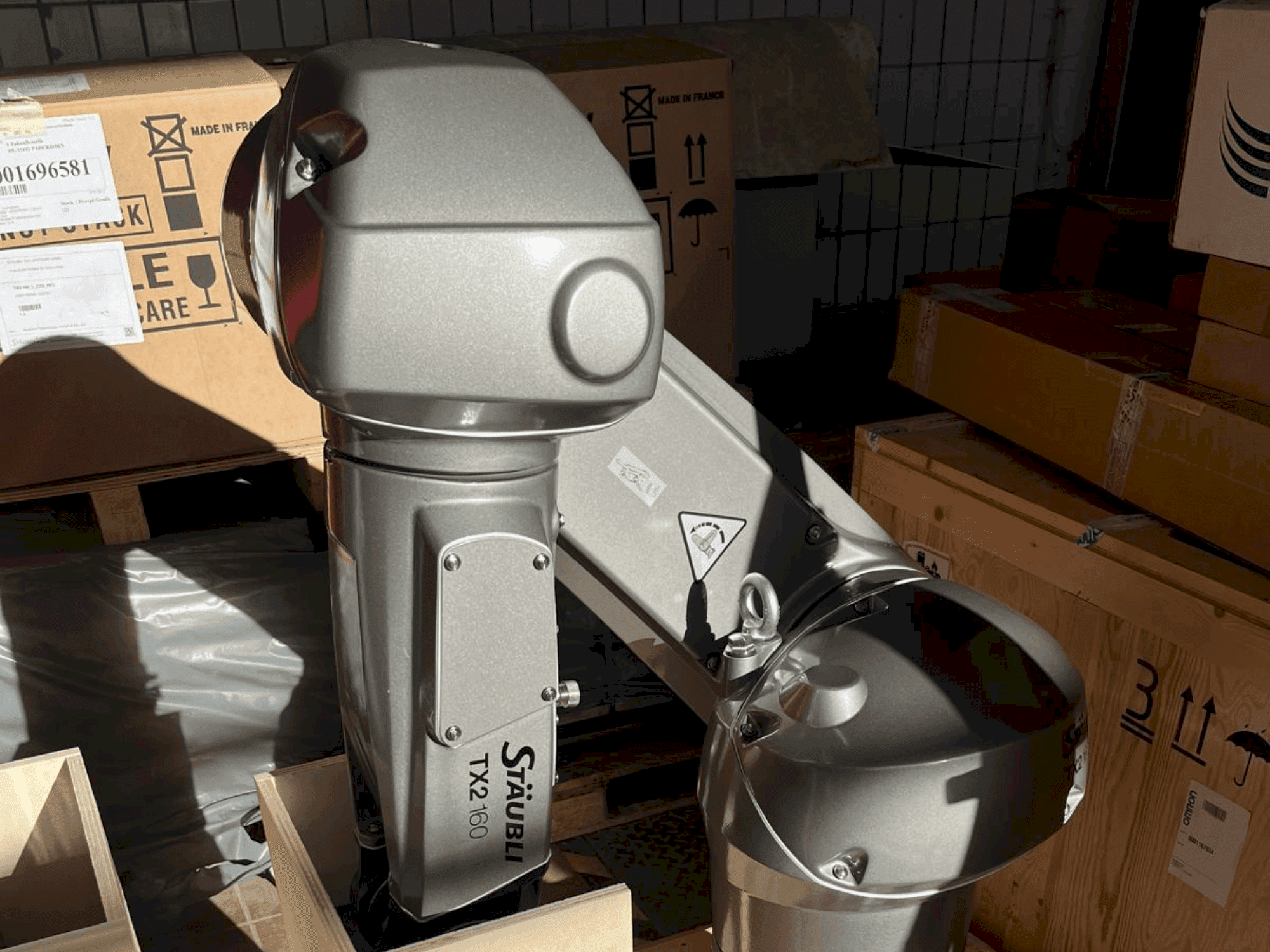 Vista Frontal da STAUBLI TX2-160 HE máquina