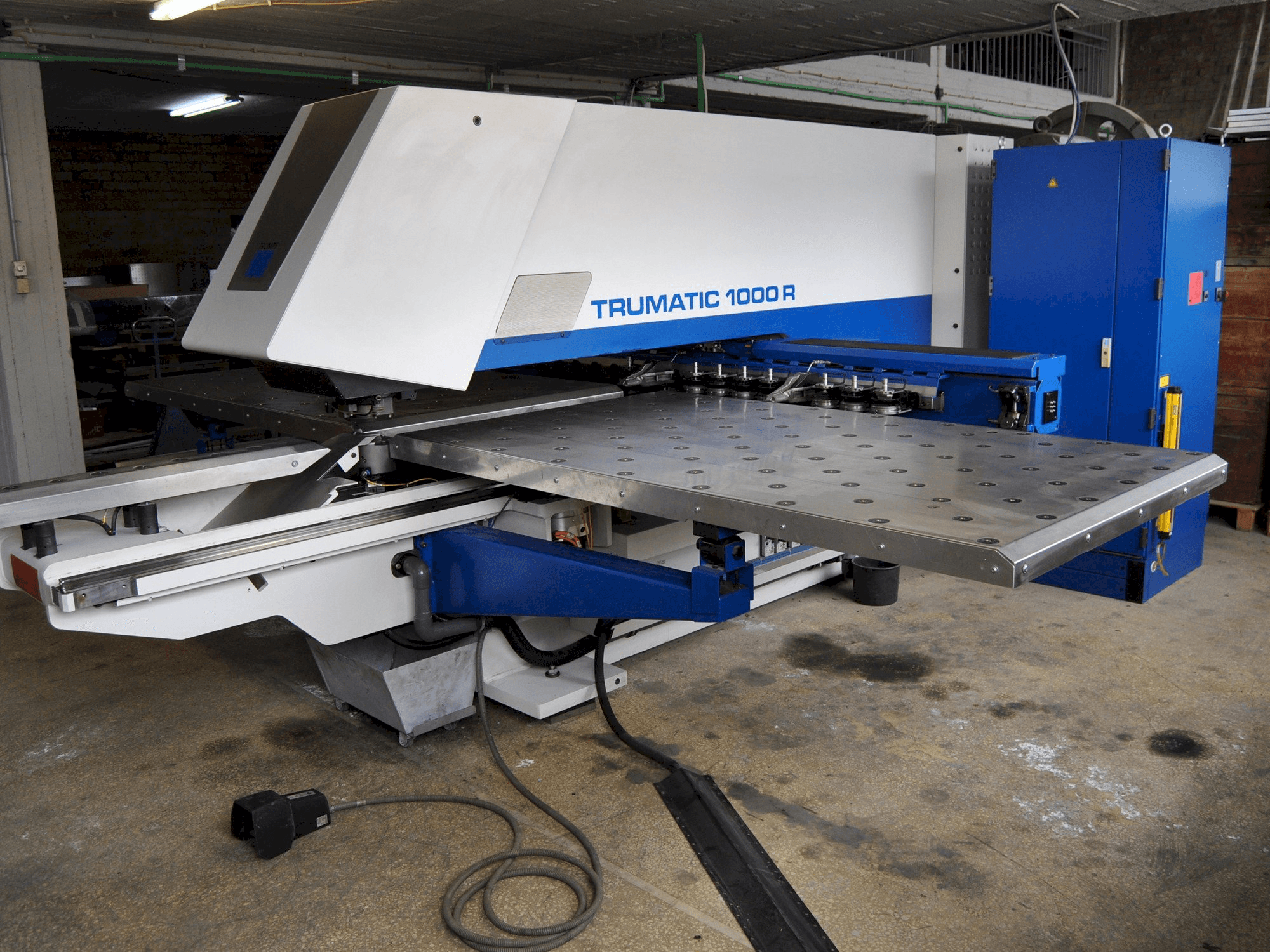 Vista Frontal da Trumpf Trumatic 1000 R máquina