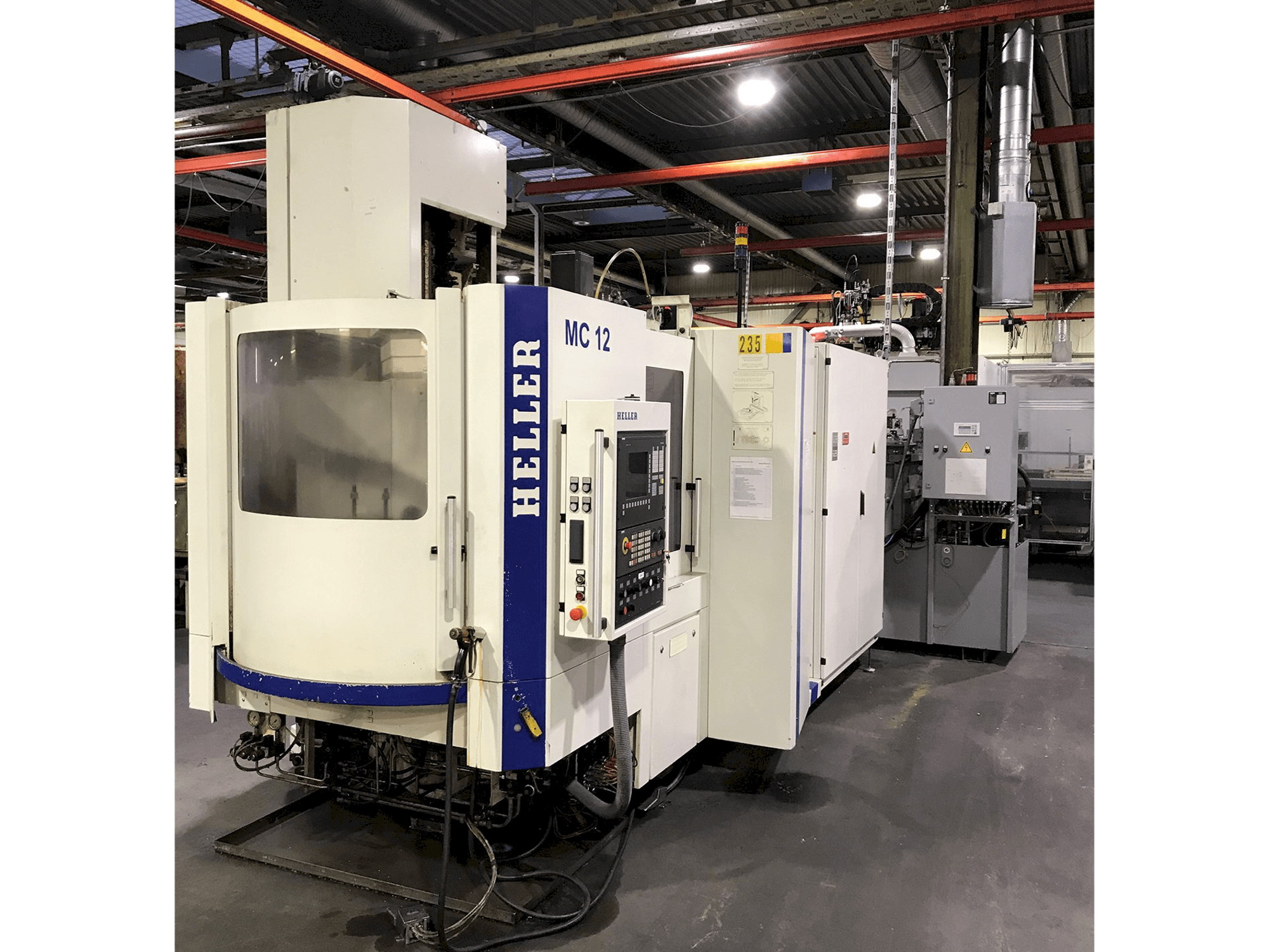 Vista Frontal da HELLER MC 12 máquina