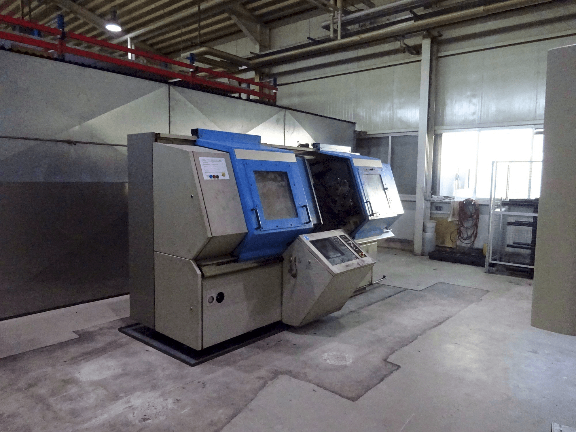 Vista Frontal da BOEHRINGER VDF 180 C máquina