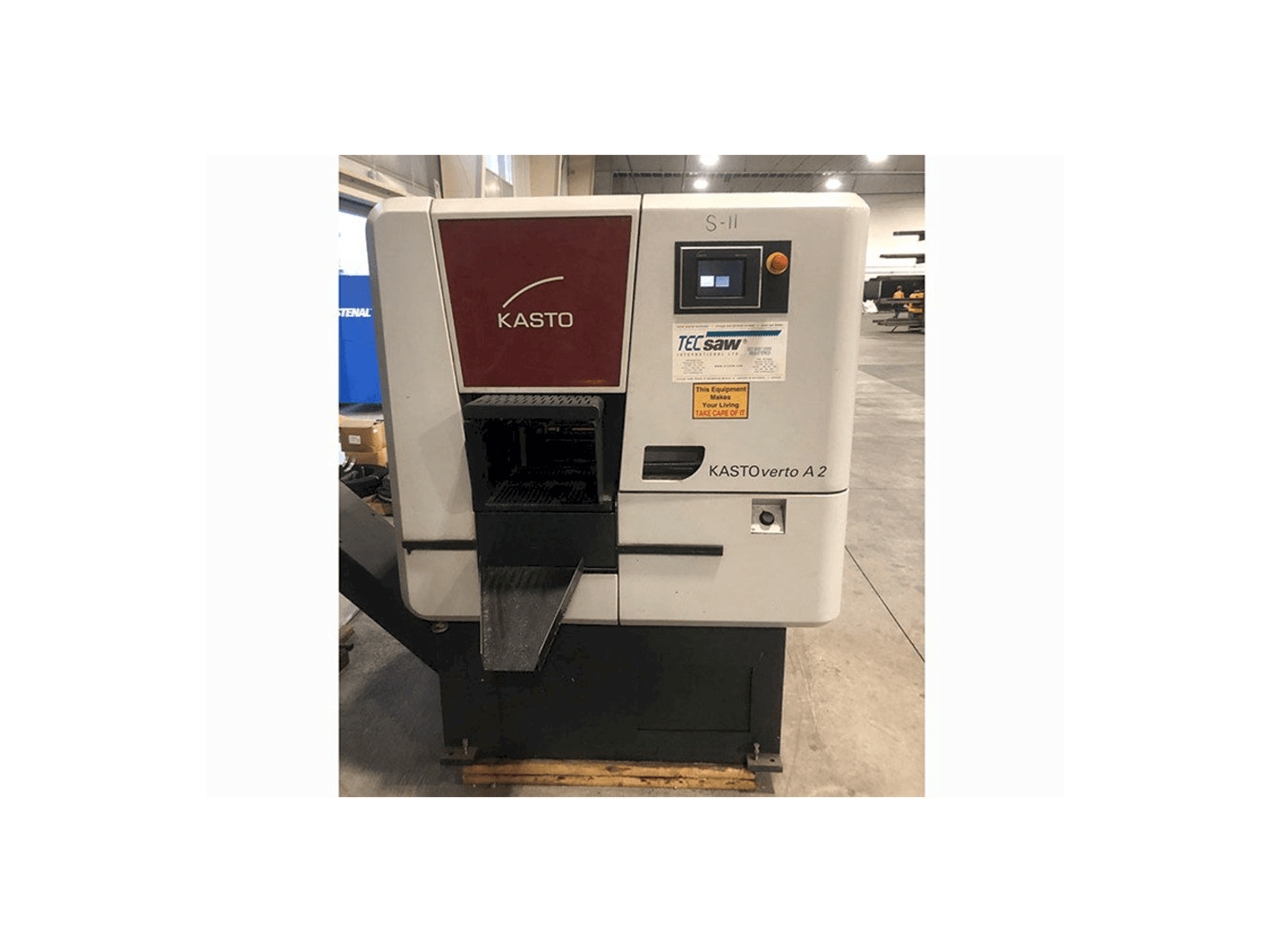 Vista Frontal da KASTO verto A2 máquina