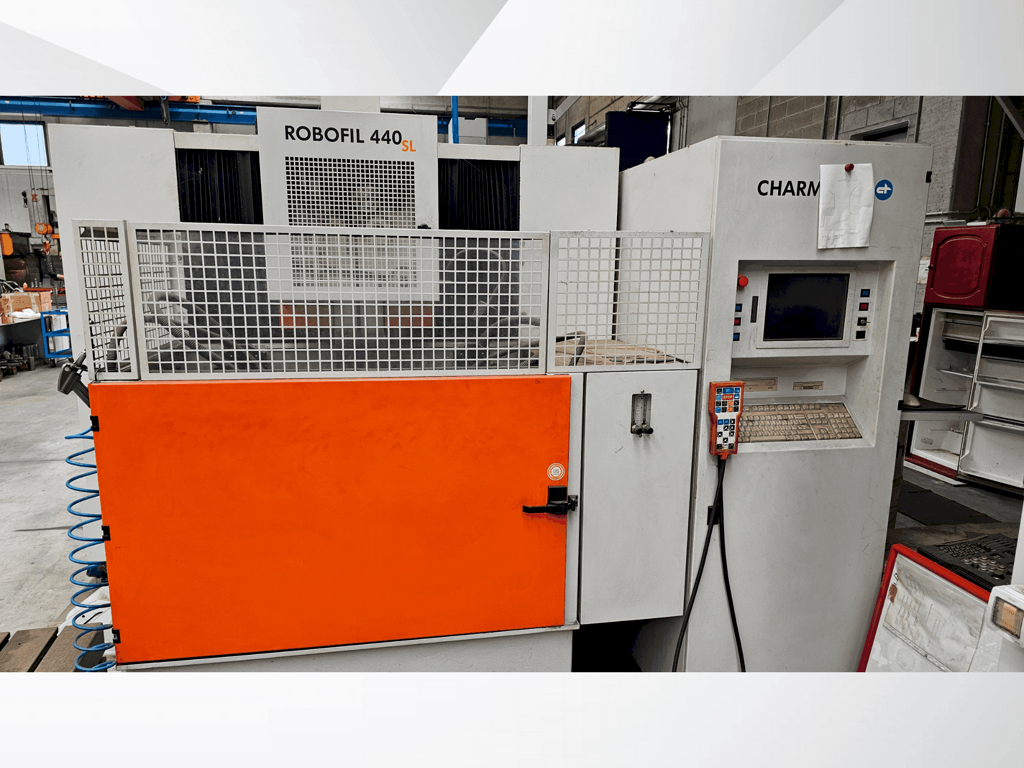 Vista Frontal da CHARMILLES Robofil 440SL máquina