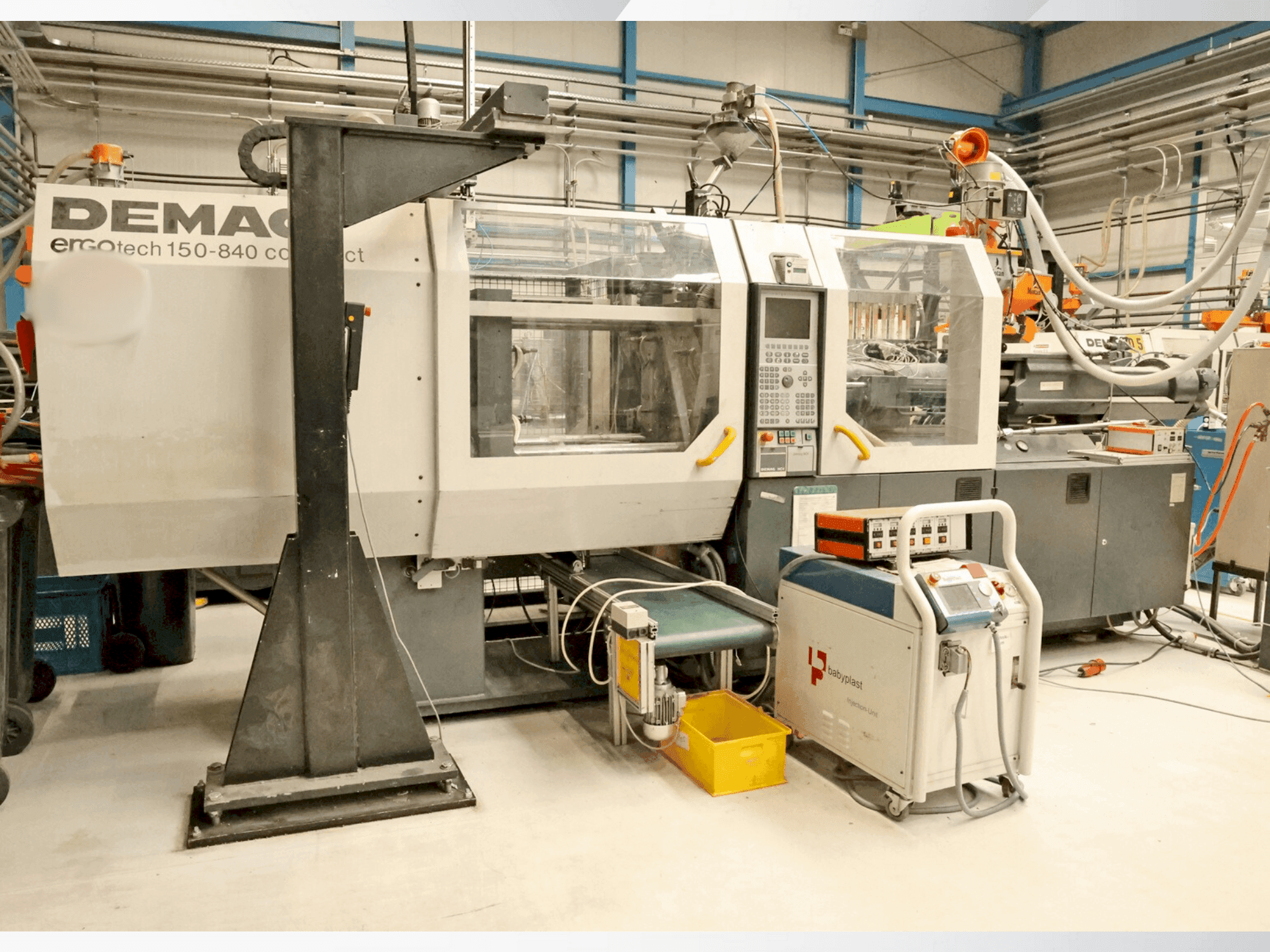 Vista Frontal da DEMAG Ergotech 150-849 NC 4 compact máquina