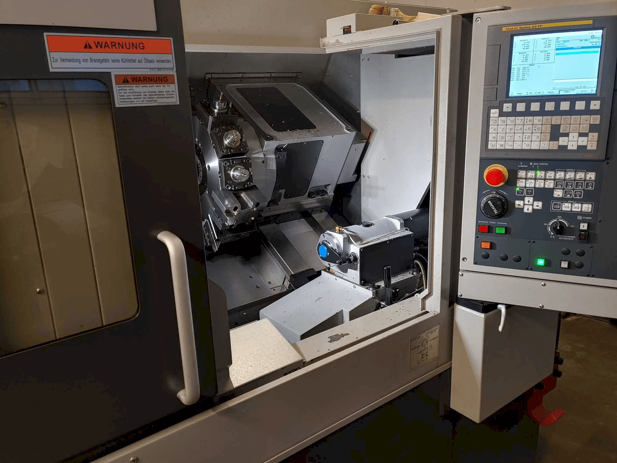 Vista Frontal da TSUGAMI M08DE máquina