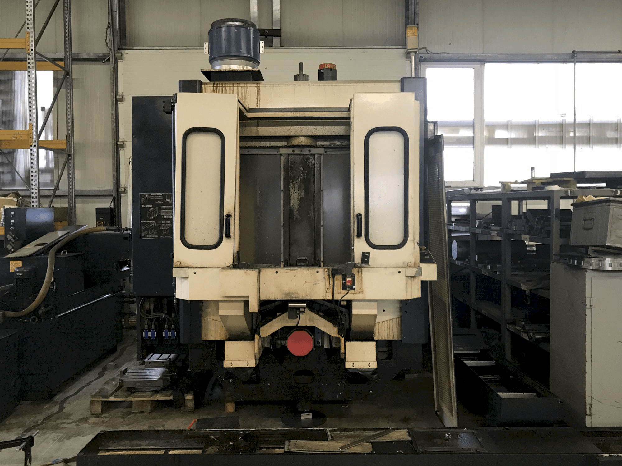 Vista Frontal da Makino A55-A40 máquina