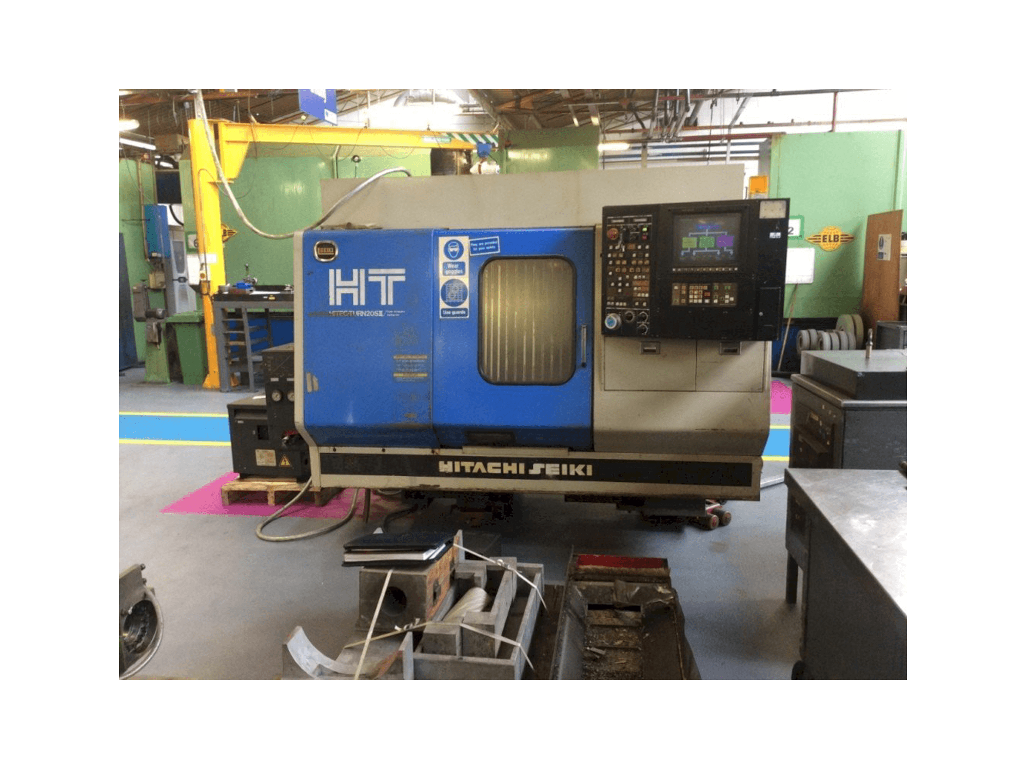 Vista Frontal da HITACHI SEIKI HT20SII máquina