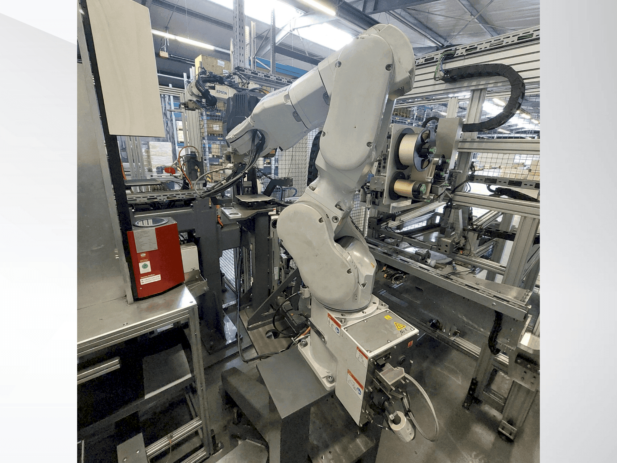 Vista Frontal da EPSON C8A-901 S máquina