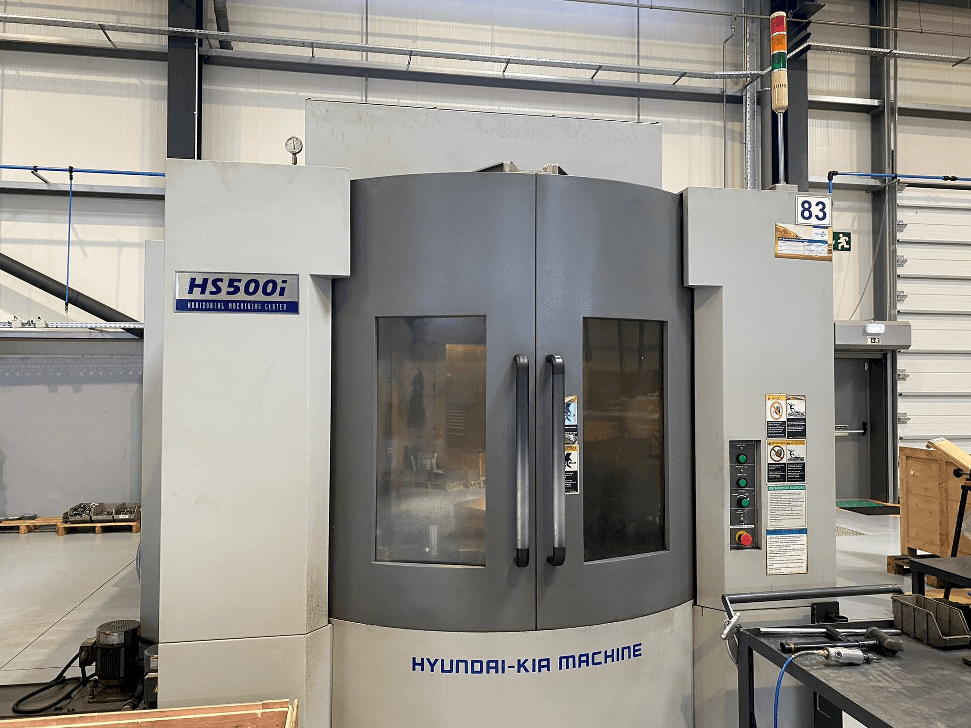 Vista Frontal da Hyundai Kia HS500i máquina