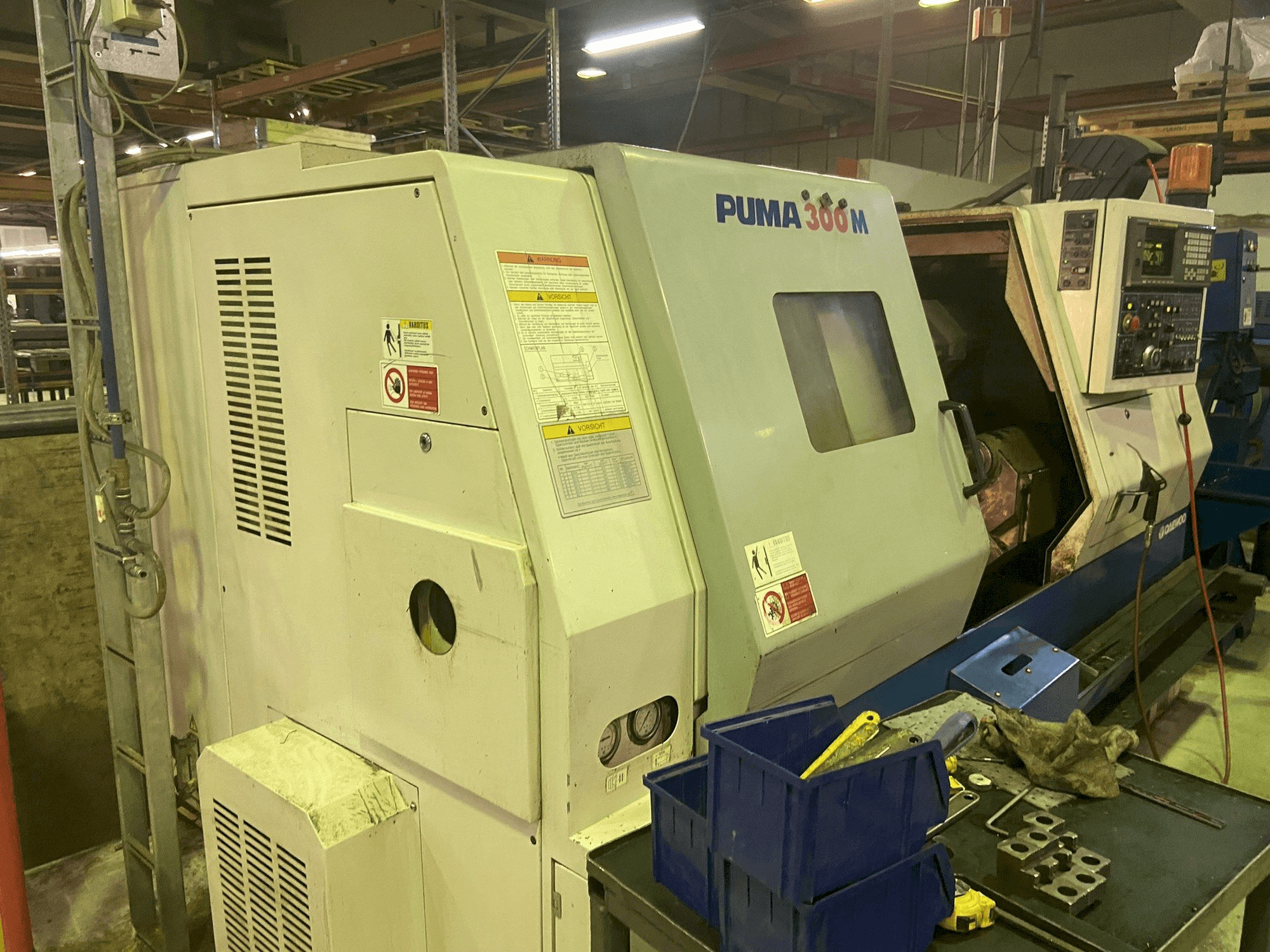 Vista Frontal da DAEWOO Puma 300 M máquina