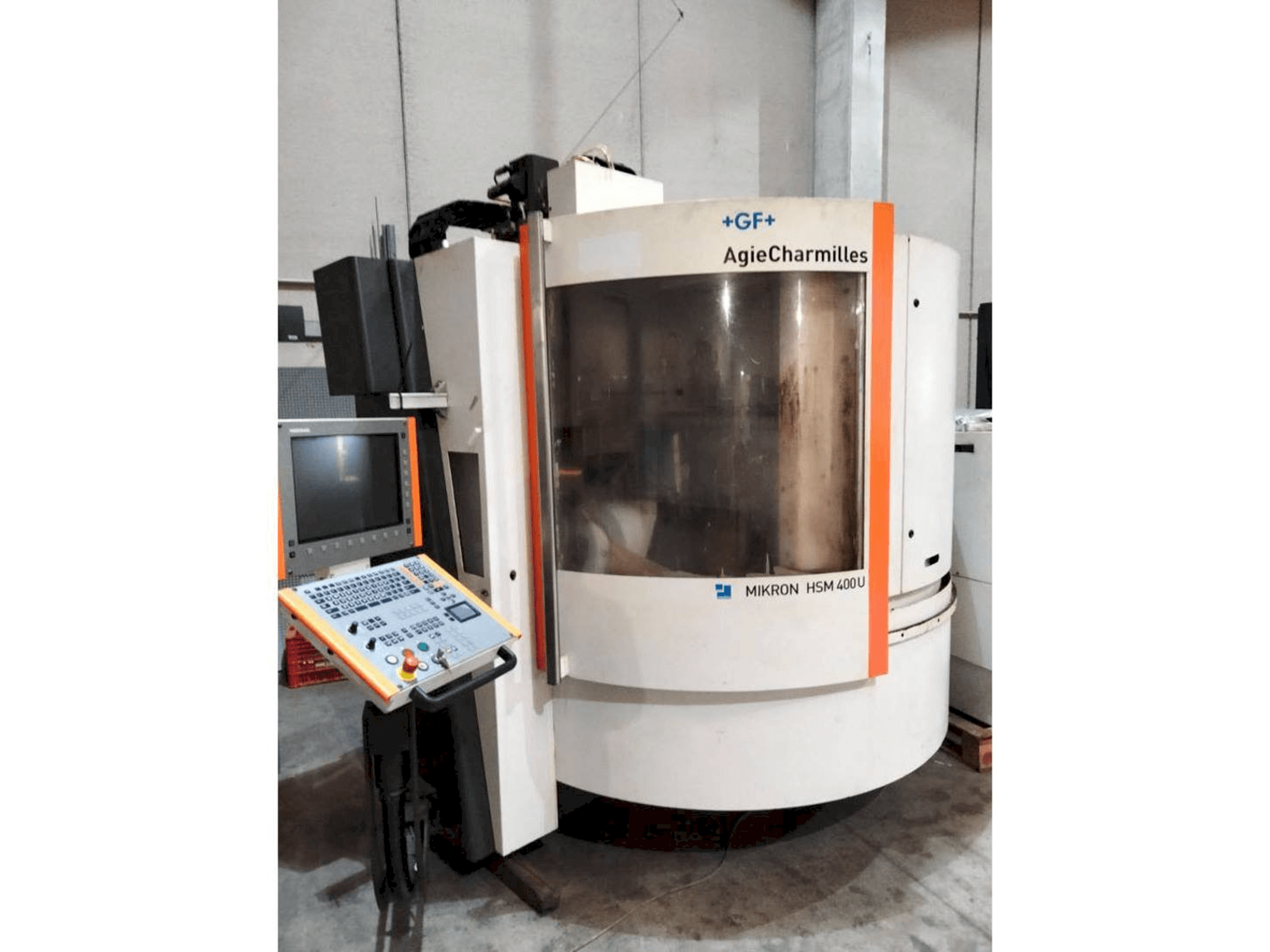 Vista Frontal da MIKRON HSM 400 U máquina