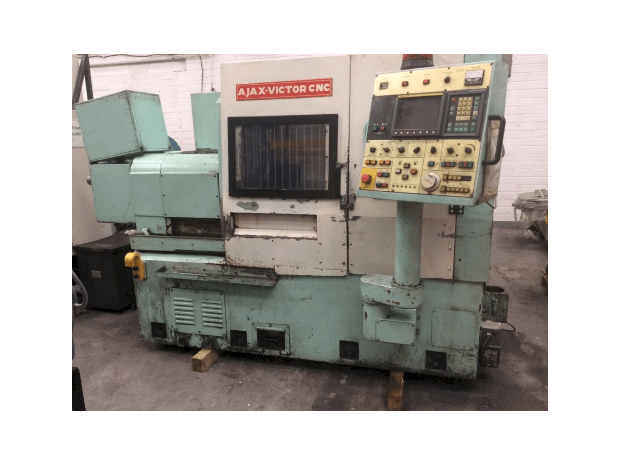 Vista Frontal da Victor TNS-3H máquina