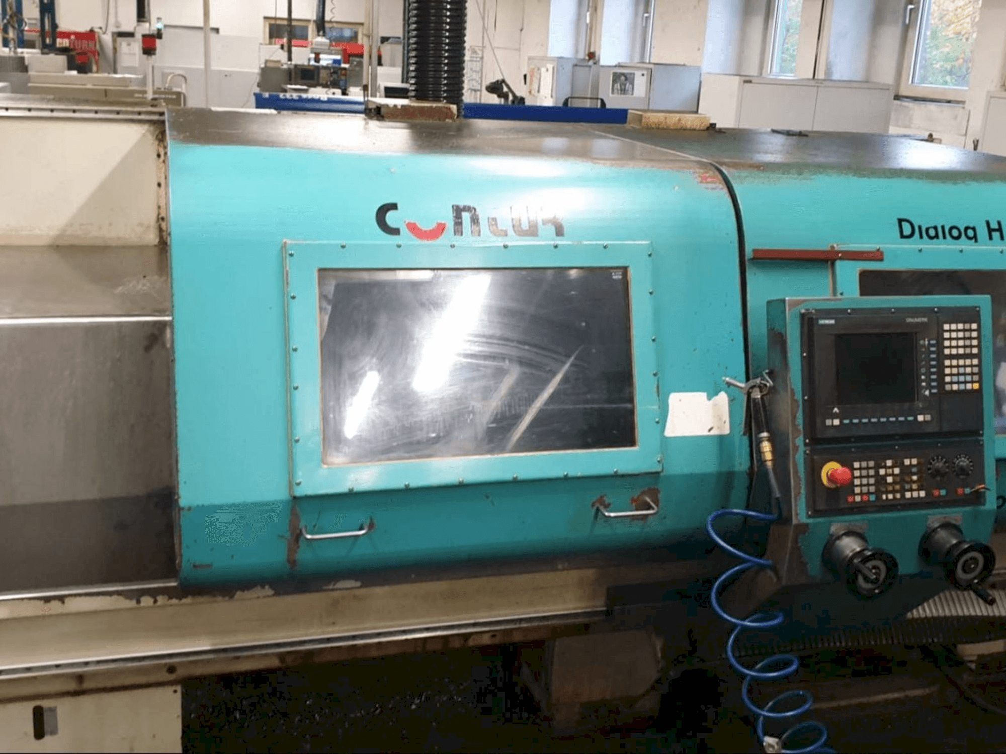 Vista Frontal da Saeilo H560 máquina