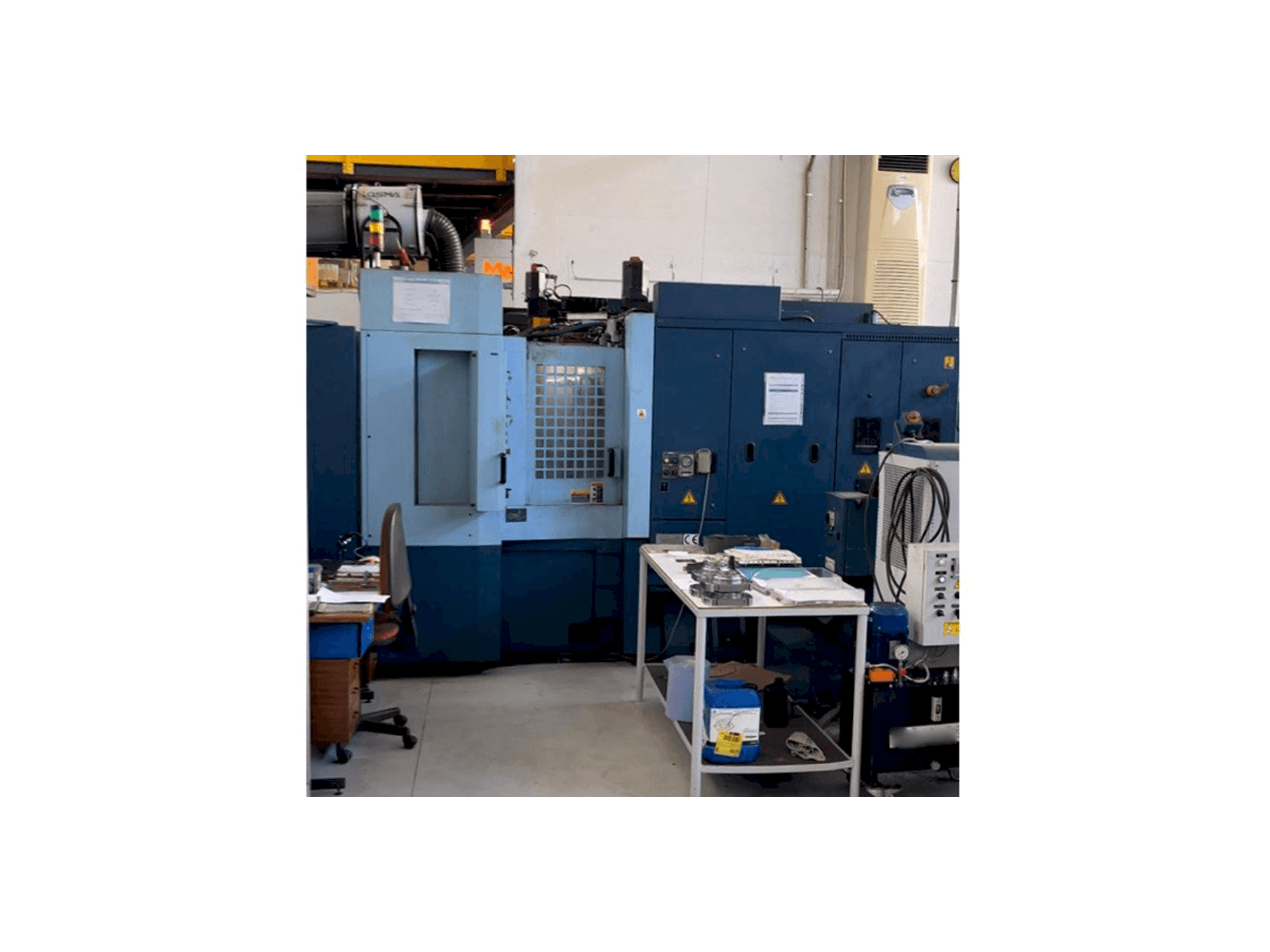 Vista Frontal da Matsuura H-PLUS 405 máquina