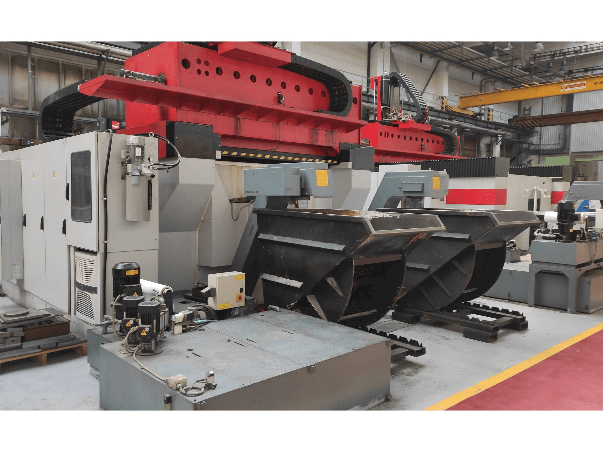 Vista Frontal da TRIMILL VU 2313 máquina