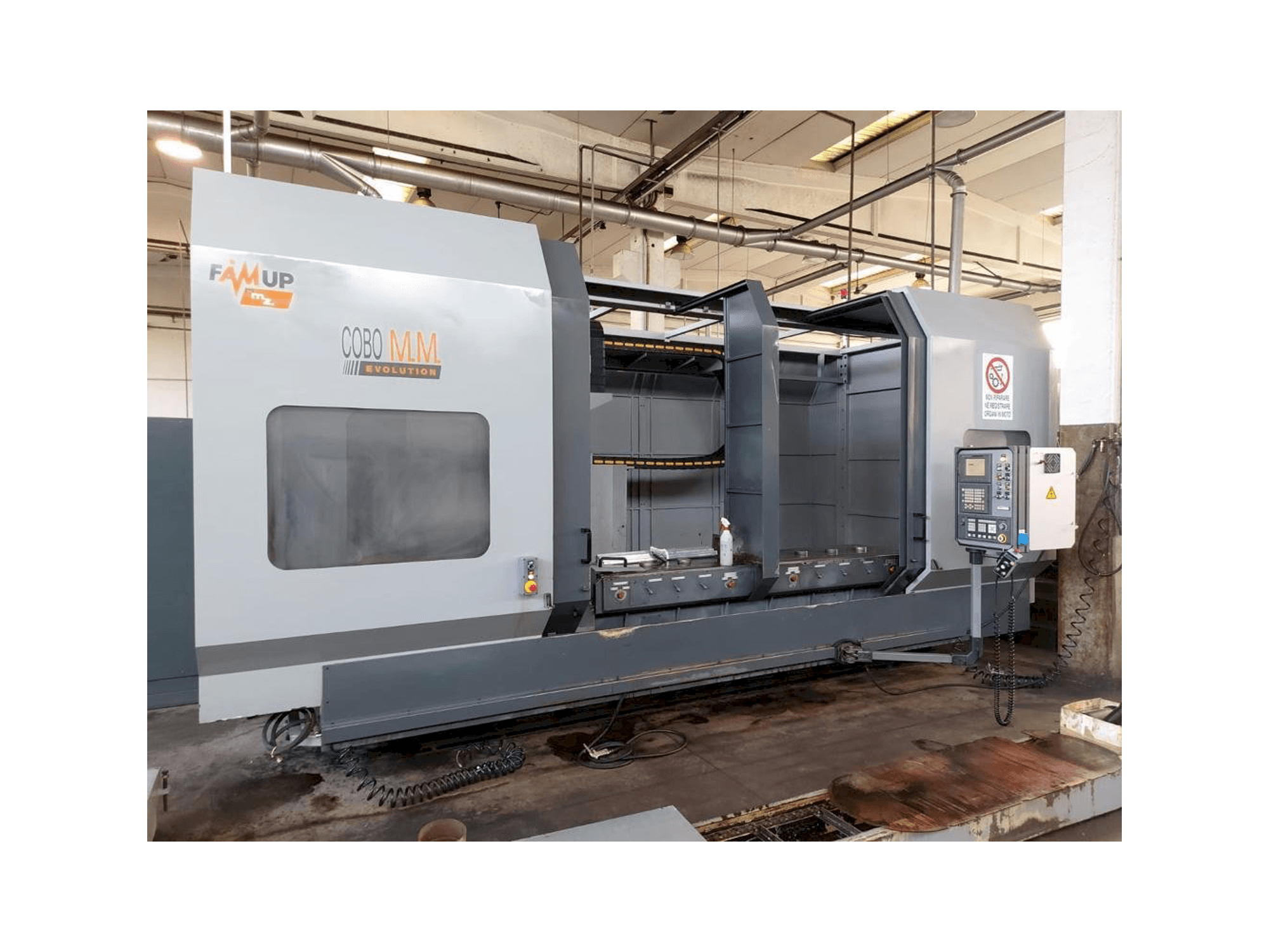 Vista Frontal da FAMUP COBO 3000 máquina