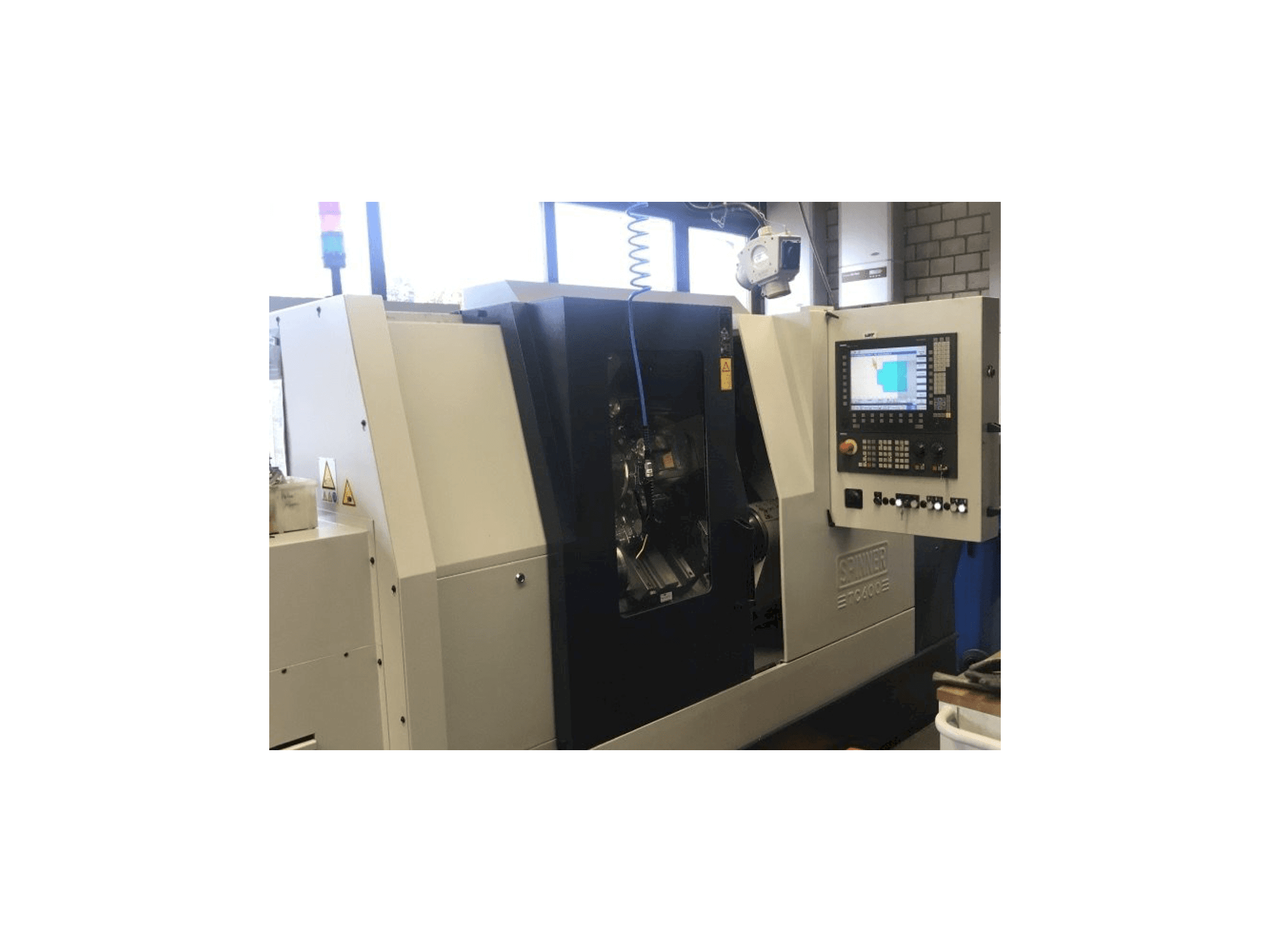 Vista Frontal da SPINNER TC600-65SMCY máquina