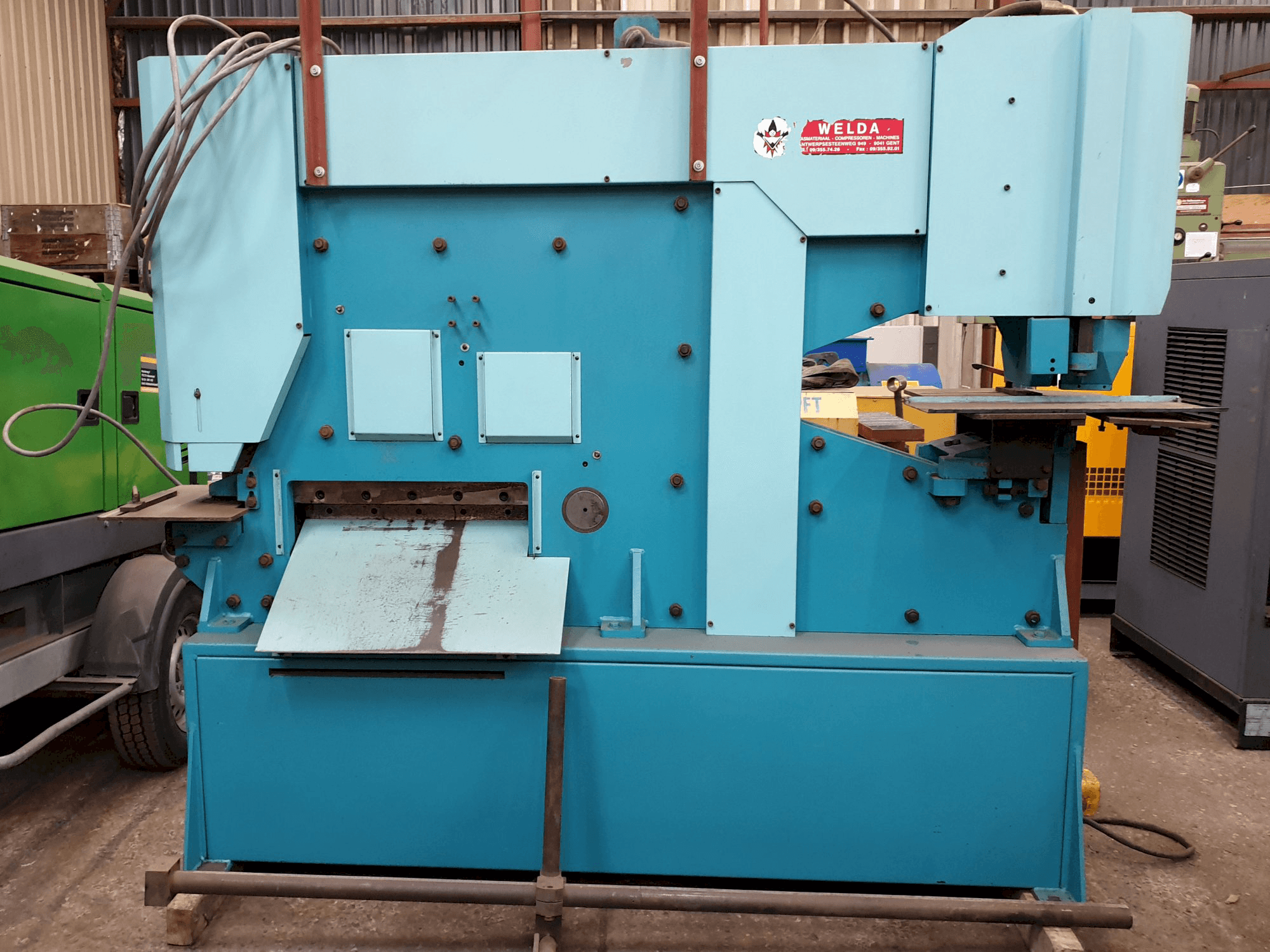 Vista Frontal da IMS HY 120 máquina