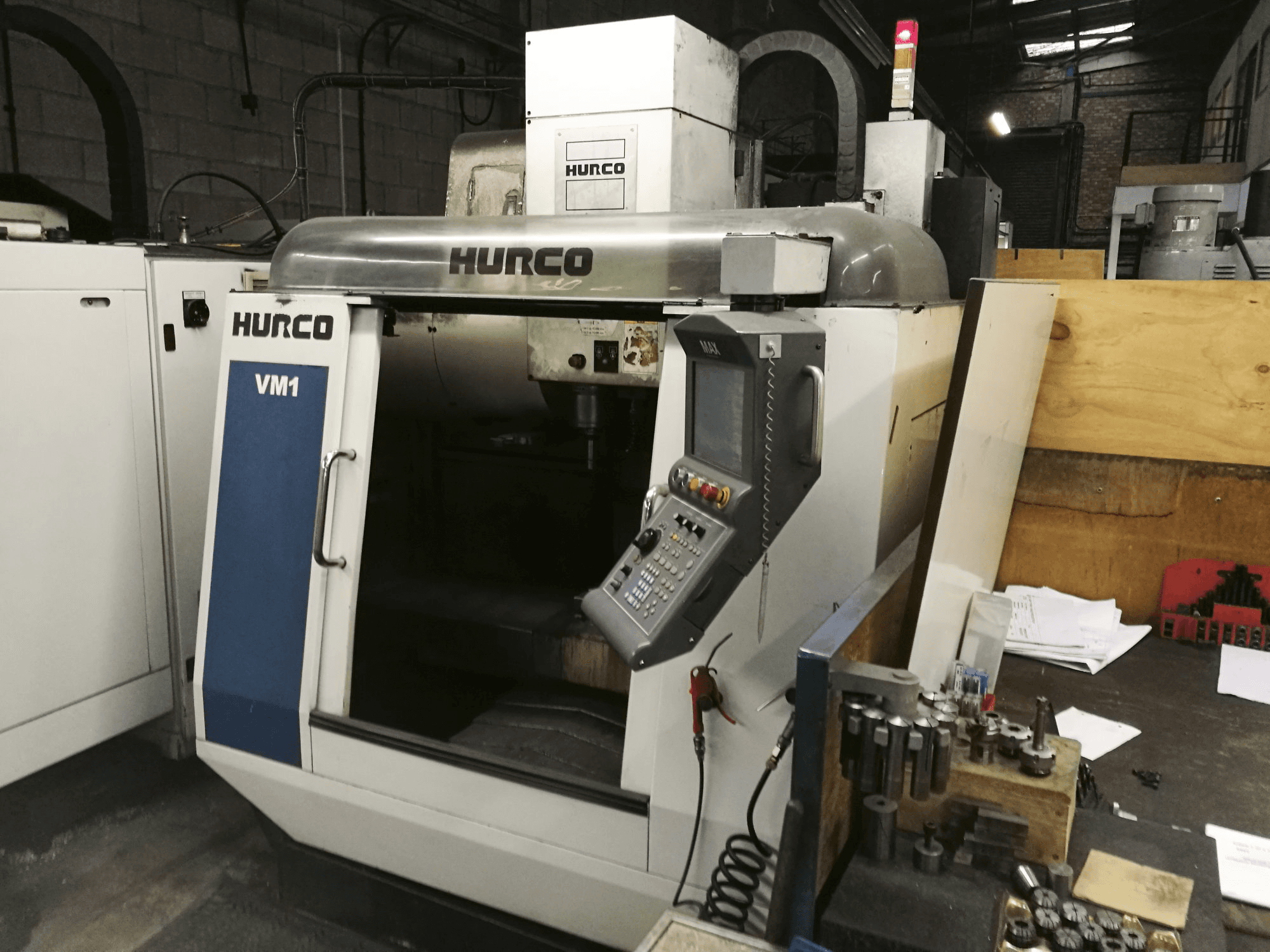 Unidade de controlo da Hurco VM1 VMC máquina
