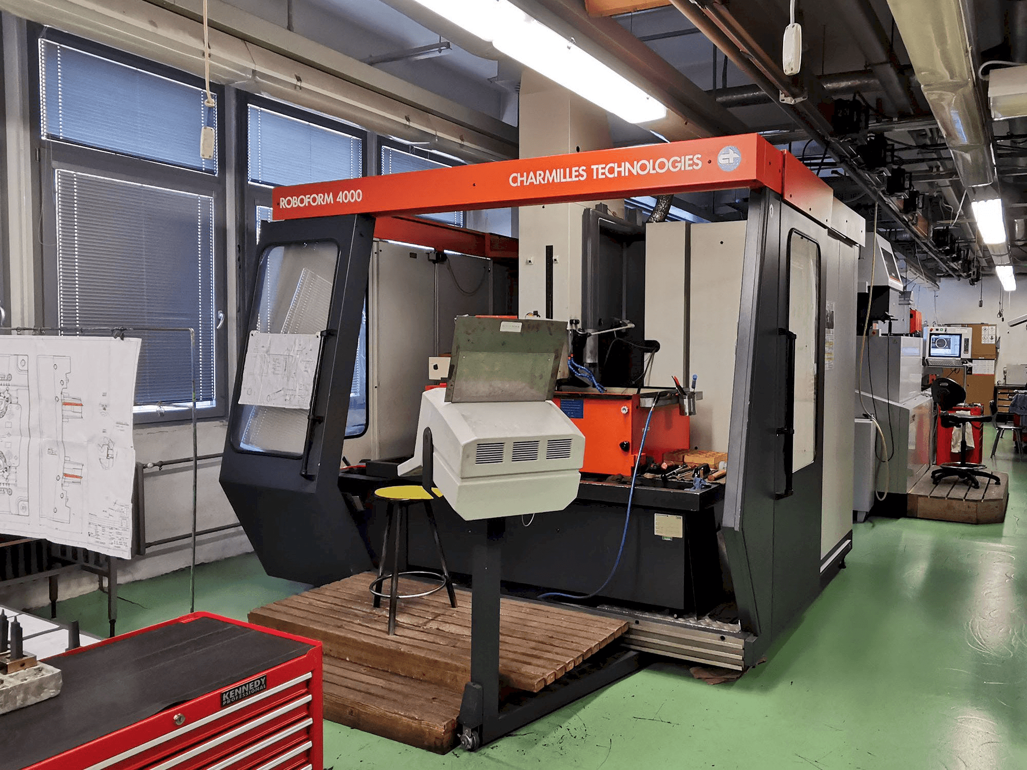 Vista Frontal da CHARMILLES Roboform 4000 máquina