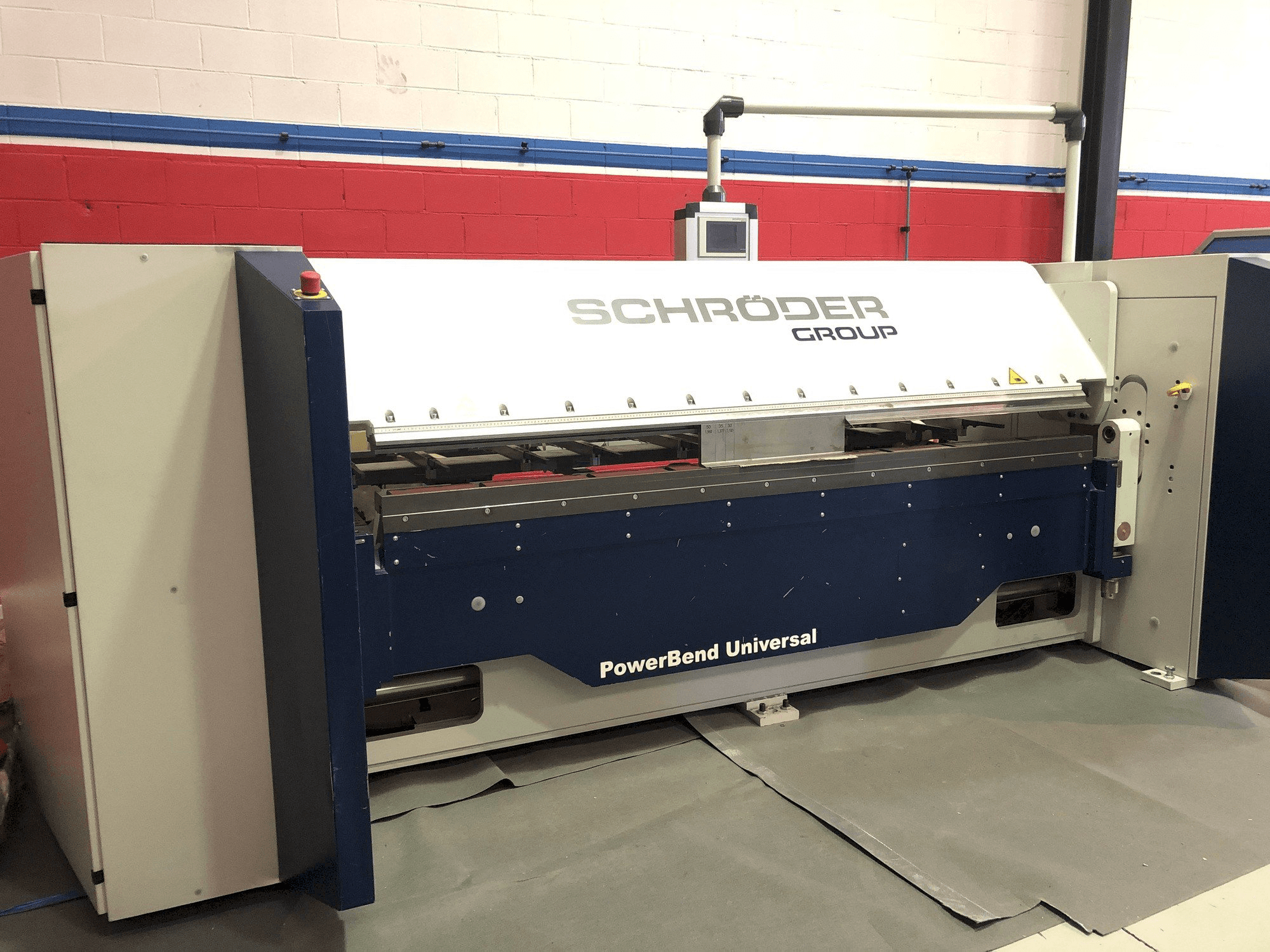 Vista Frontal da Schröder PBU 2500x4 (2016) máquina