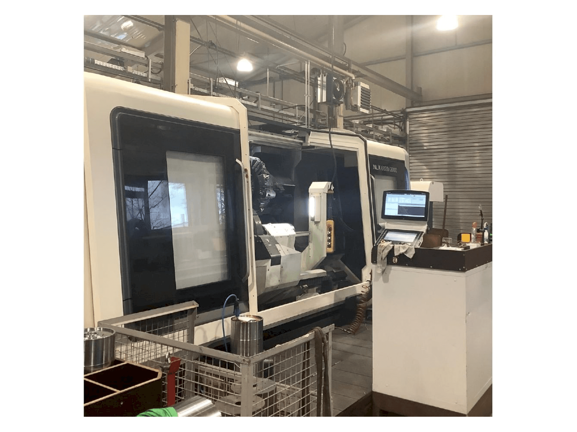 Vista Frontal da DMG MORI NLX 6000 | 2000 máquina