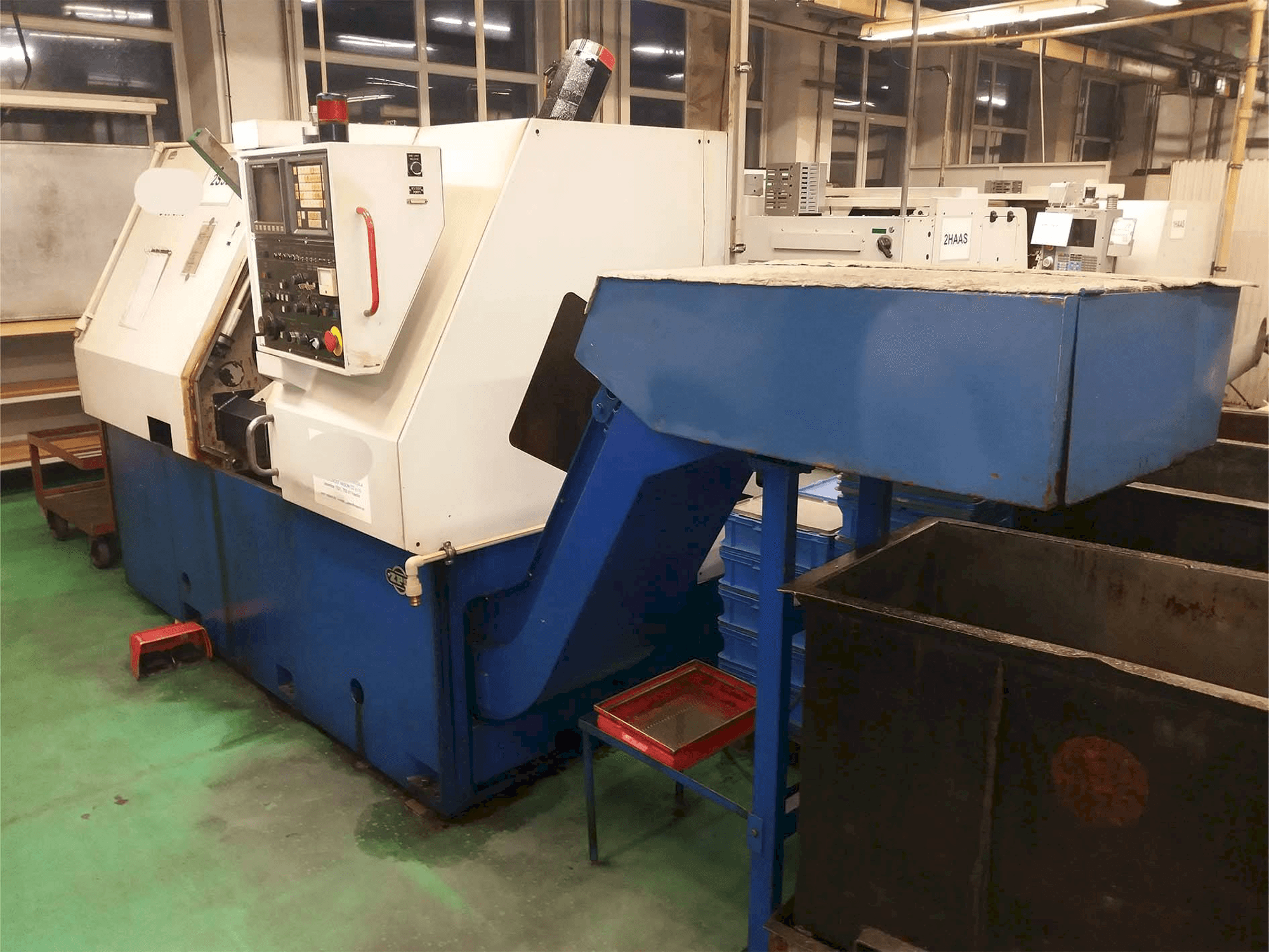 Vista Frontal da ZPS S-50 CNC máquina