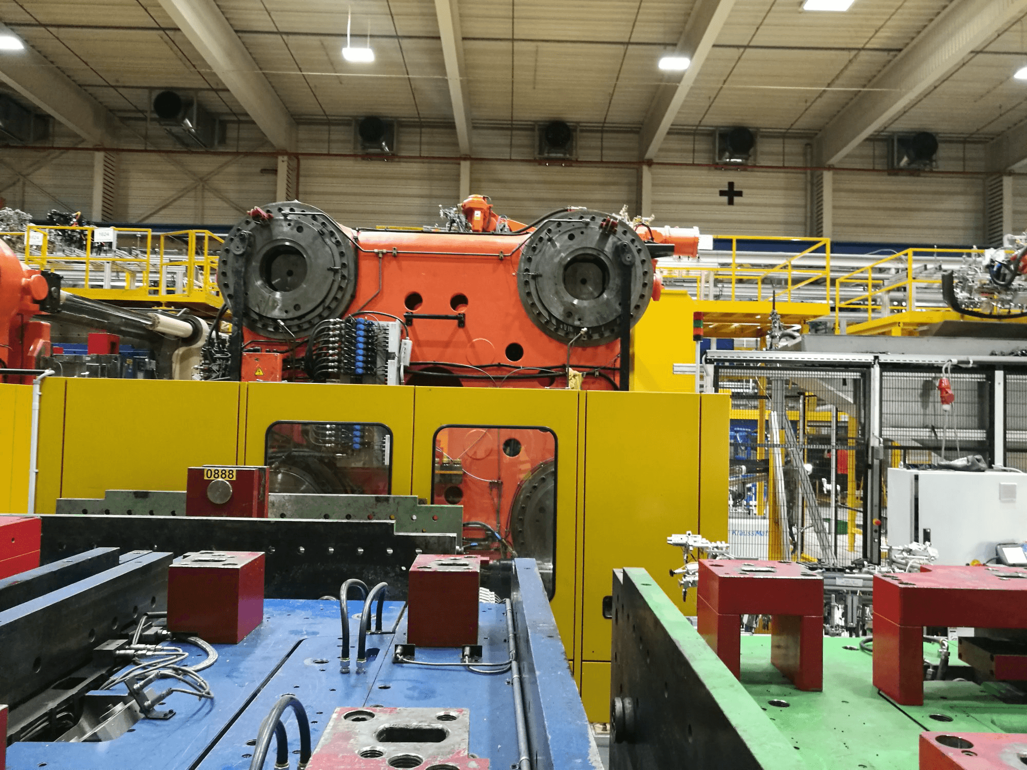 Vista Frontal da Husky E 3150 RS 170/155 máquina