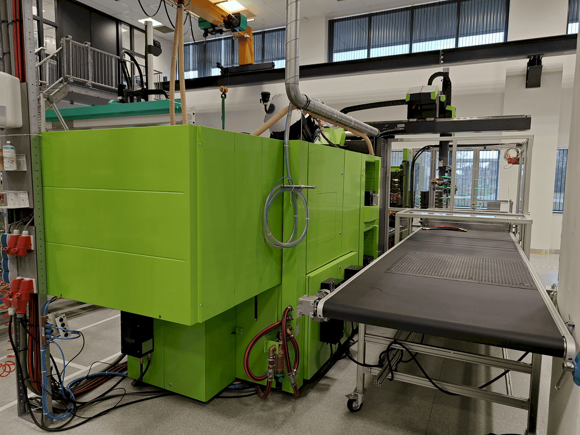 Vista Frontal da Engel e-victory 740H/50W/220 combi + Viper 20 máquina