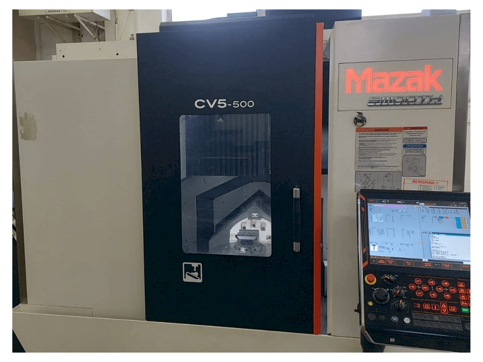 Vista Frontal da Mazak CV5-500 máquina