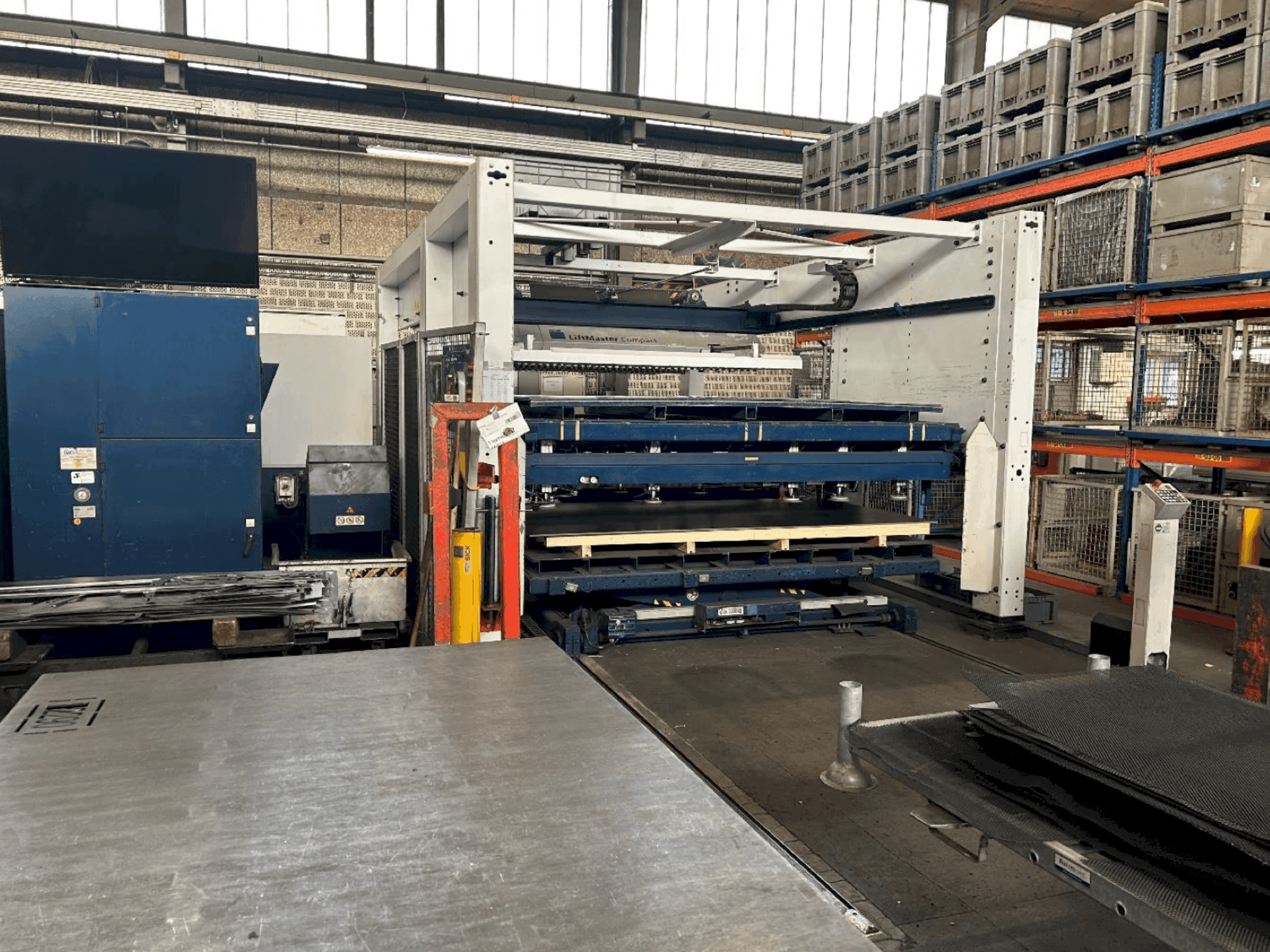 Vista Frontal da TRUMPF TruLaser 3030 máquina