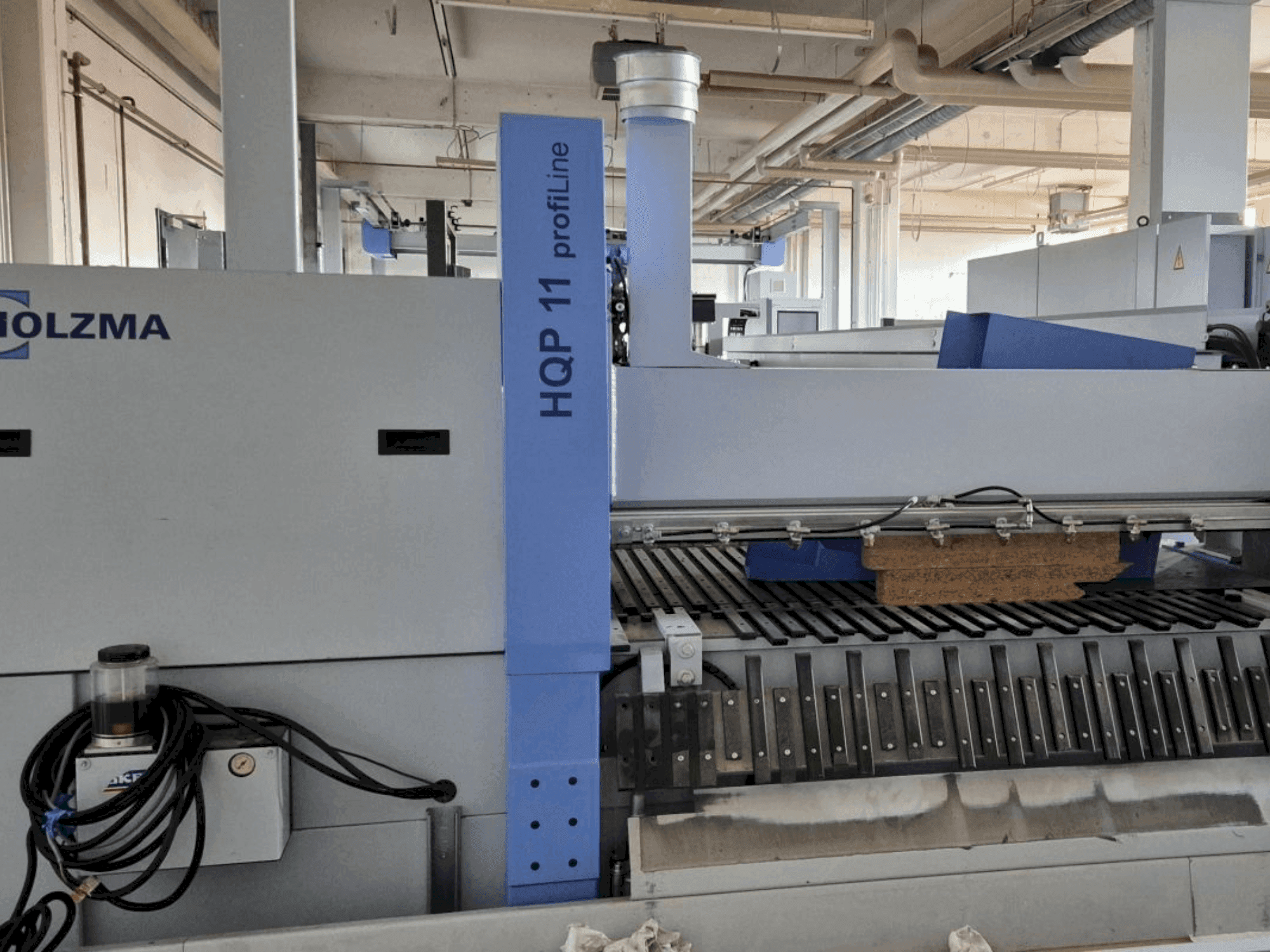 Vista Frontal da HOLZMA PROFI HQP 11/16/56/L/X máquina