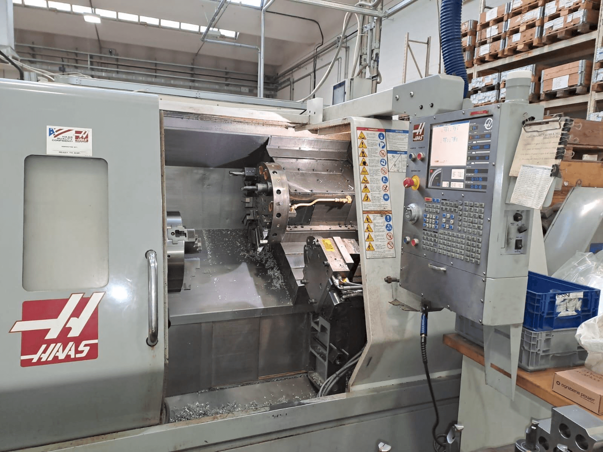 Vista Frontal da HAAS SL30 máquina