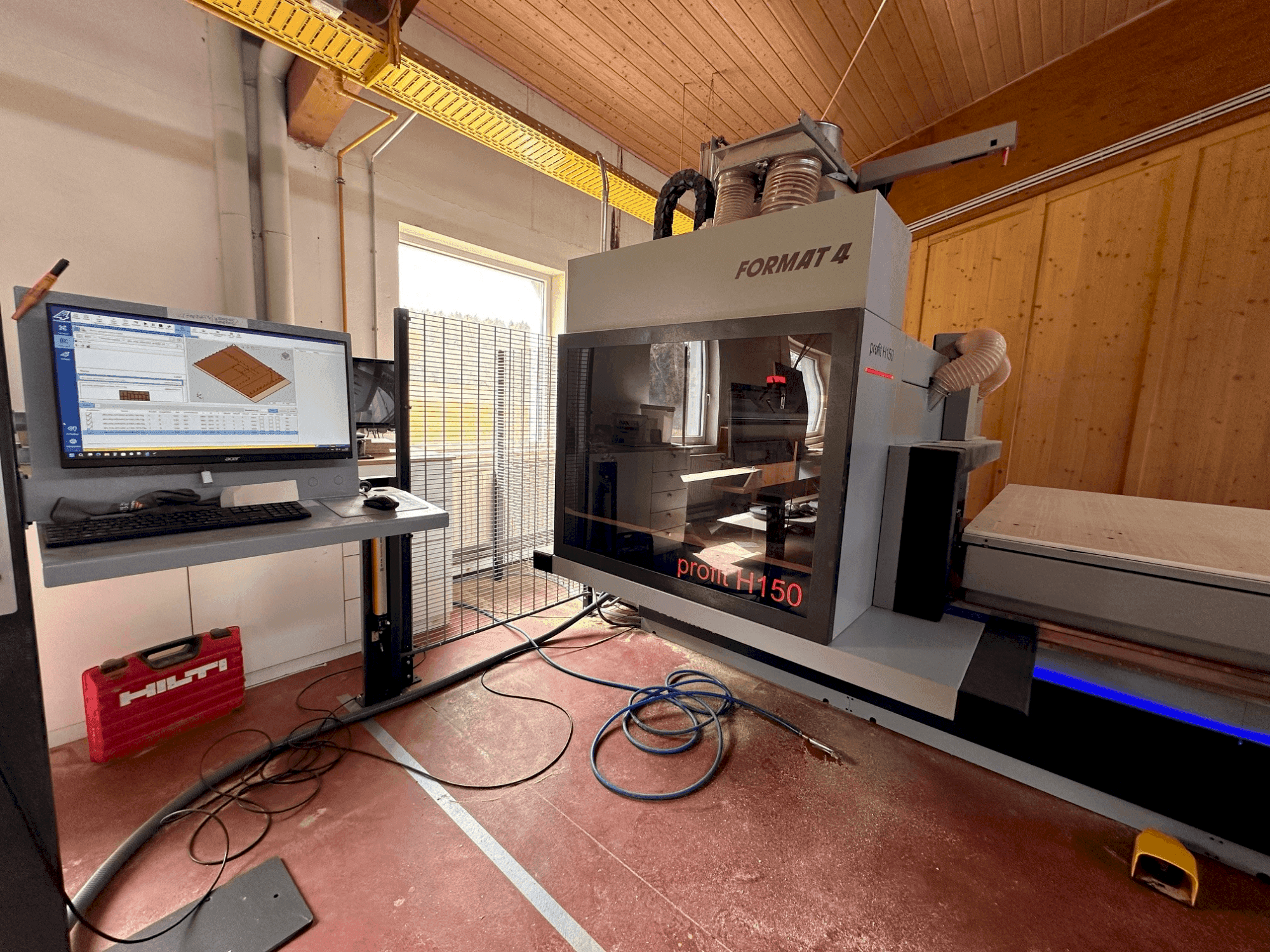 Vista Frontal da FORMAT4 Profit H150 22.32 T máquina