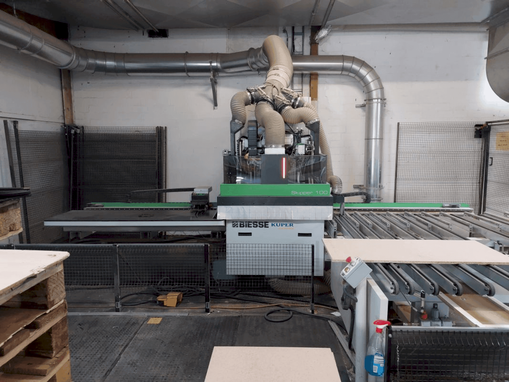 Vista Frontal da BIESSE SKIPPER 100 L máquina