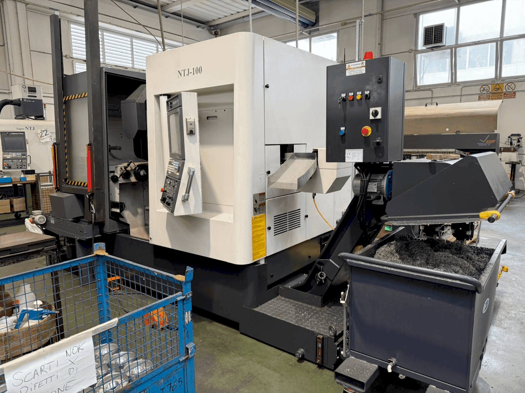 Vista Frontal da NAKAMURA Super NTJ100 máquina