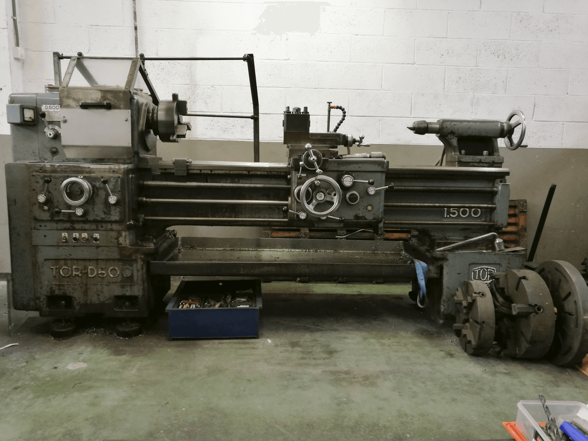 Vista Frontal da TOR D-500 máquina