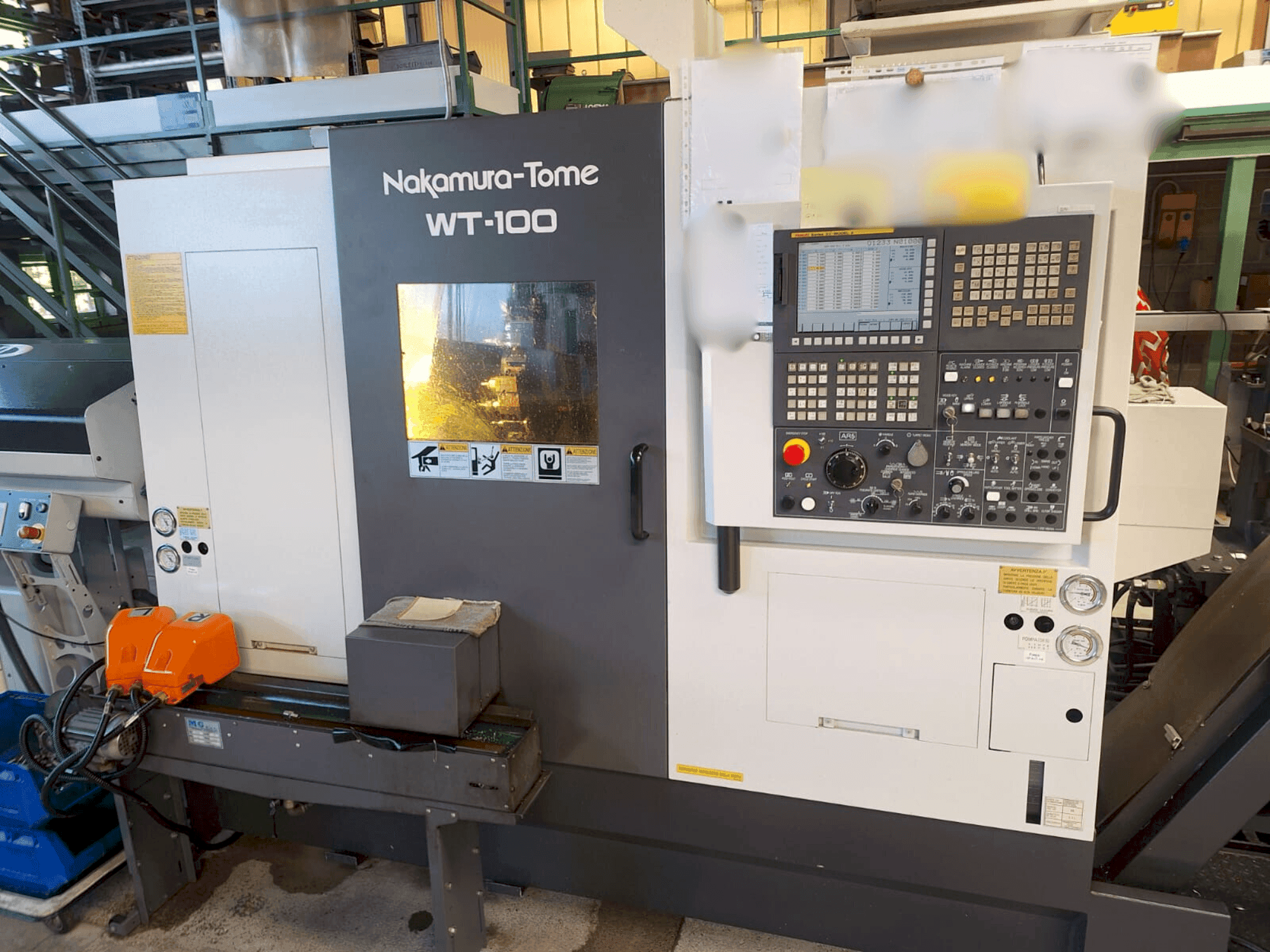 Vista Frontal da NAKAMURA-TOME WT-100 máquina