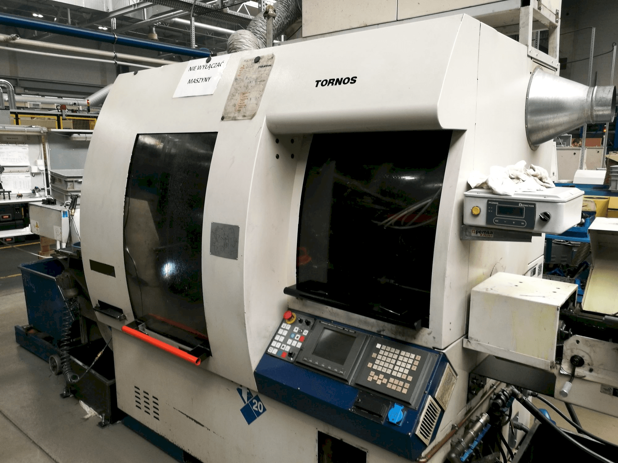 Vista Frontal da Tornos Deco-2000/20 máquina